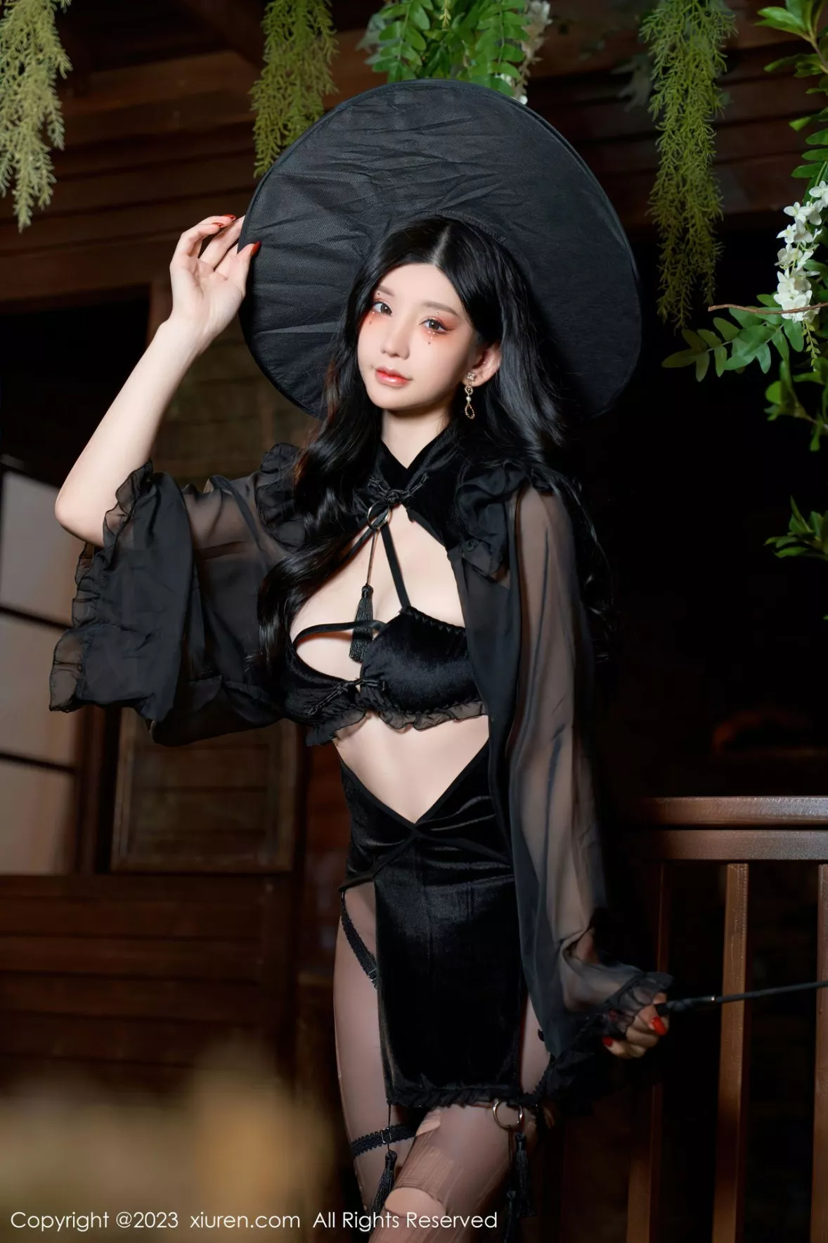 秀人集.com_[XiuRen秀人网]No.6362_女神周于希Sally女巫的救赎主题半脱露豪乳遮点惹火诱惑写真71P