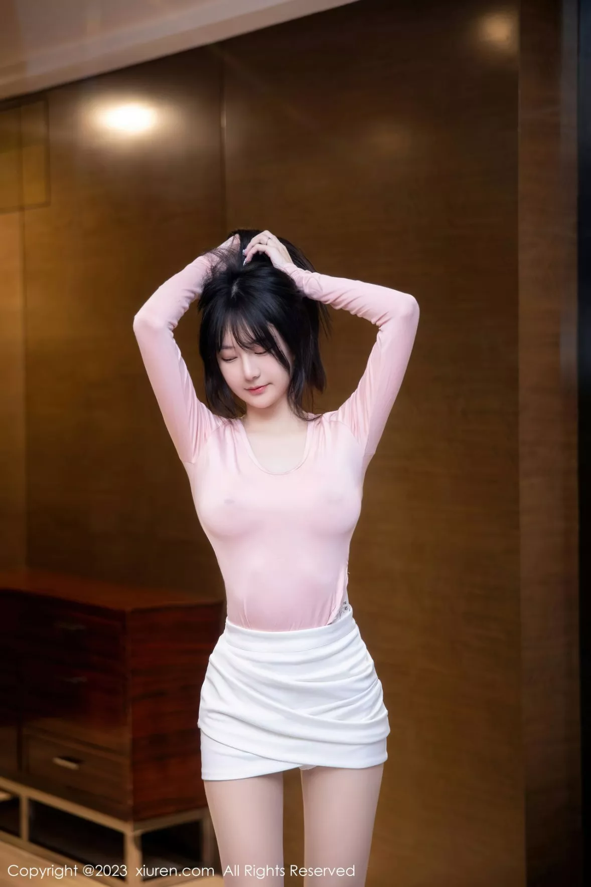 秀人集.com_[XiuRen秀人网]No.6367_模特谢小蒽性感粉色上衣配白短裙露超薄无内肉丝撩人诱惑写真91P