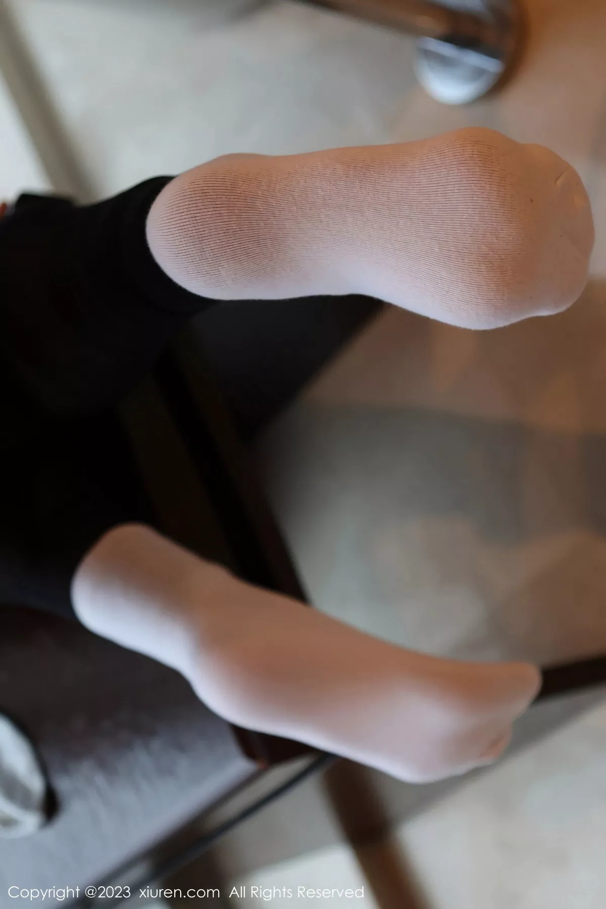 秀人集.com_[XiuRen秀人网]No.6289_模特桃桃子白色短款上衣配瑜伽裤半脱露性感内衣完美诱惑写真80P