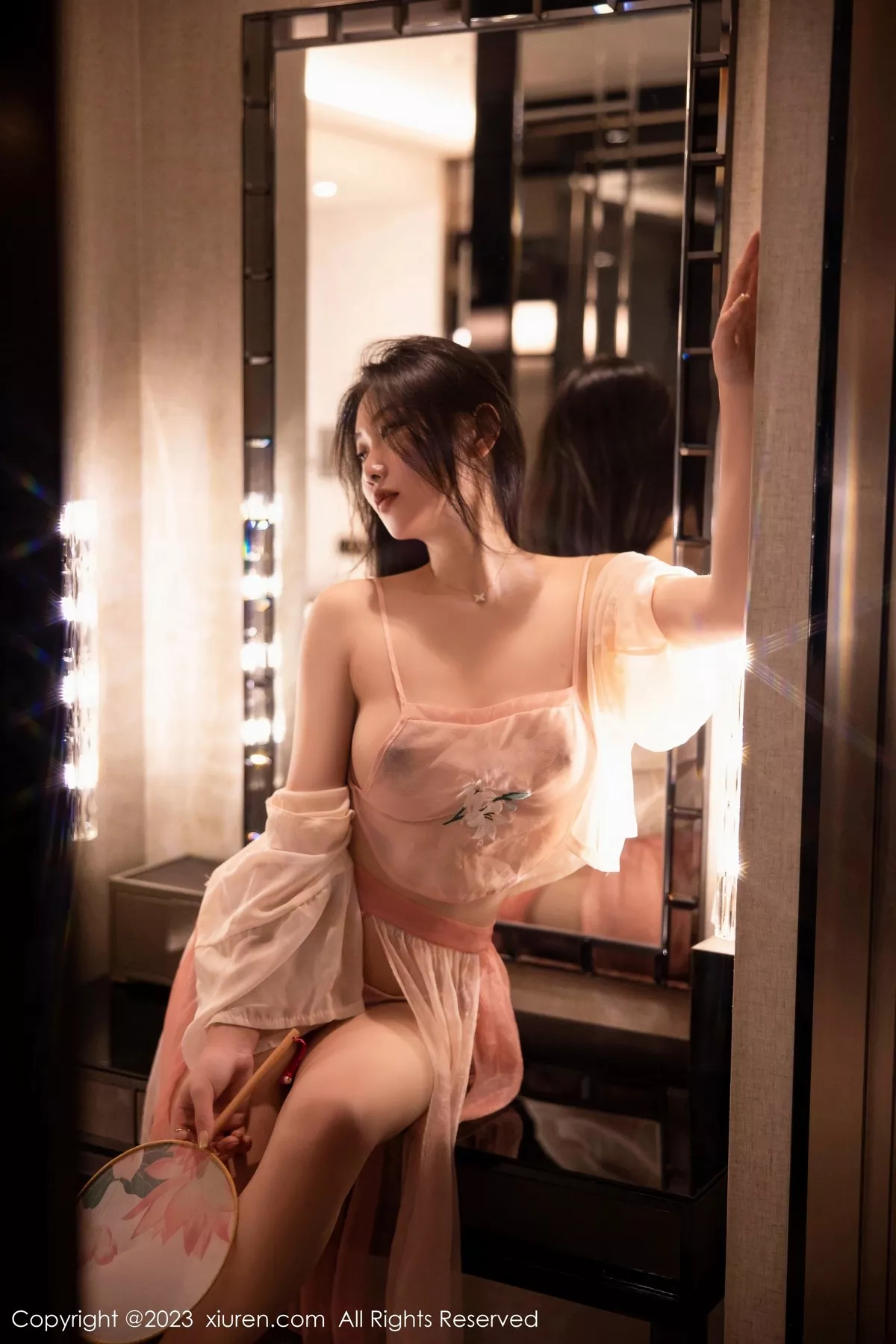 秀人集.com_[XiuRen秀人网]No.6369_新人模特李佳芮cherie性感粉色薄透古装服饰秀惹火身材诱惑写真91P