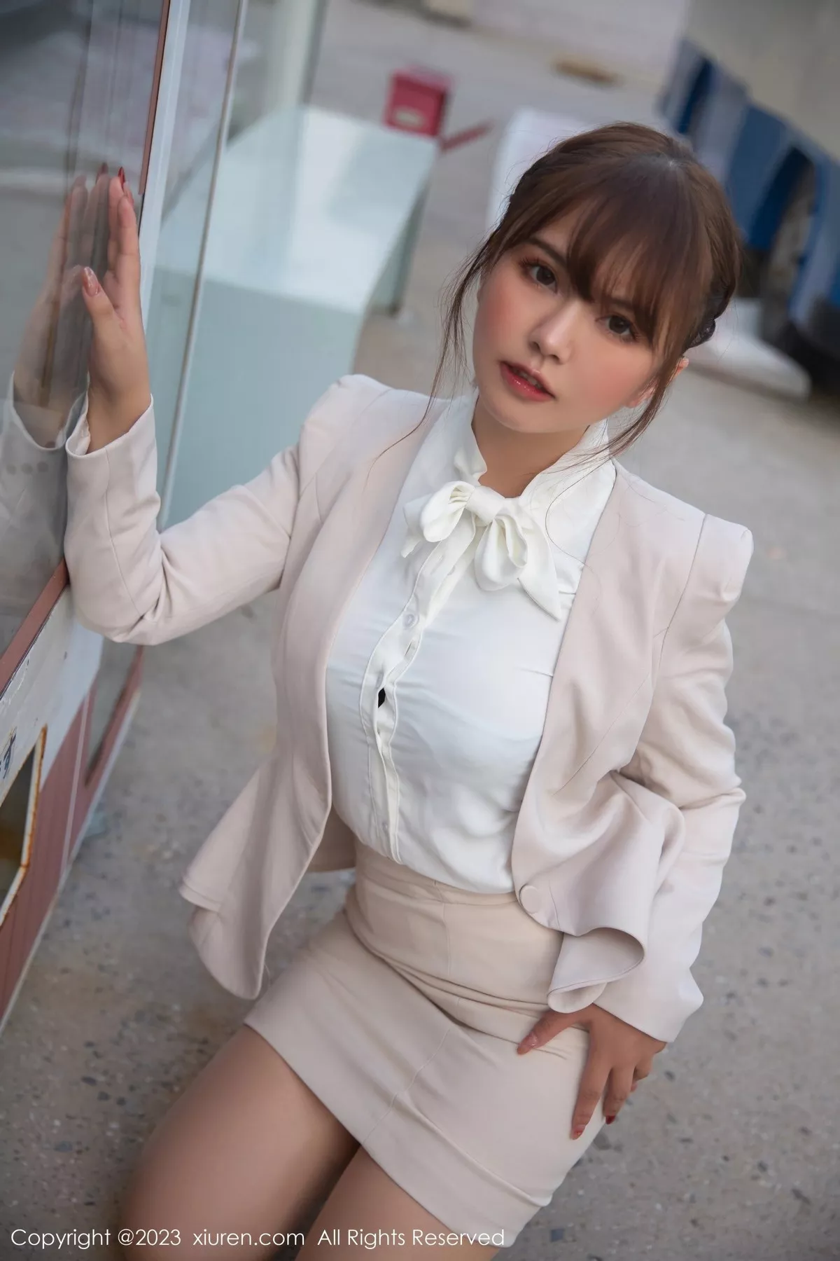 秀人集.com_[XiuRen秀人网]No.6383_模特张思允Nice户外OL装半脱露性感黑色蕾丝内衣迷人诱惑写真87P