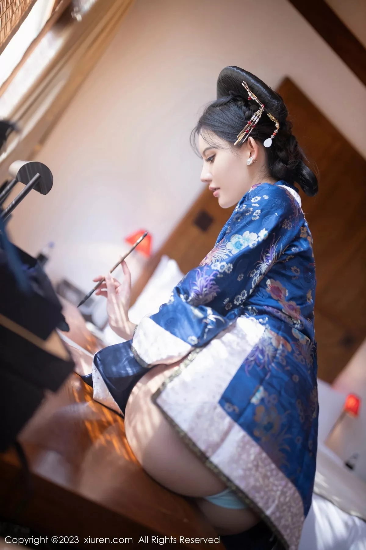 秀人集.com_[XiuRen秀人网]No.6398_模特就是阿朱啊脱宫廷古装露蓝色睡衣秀曼妙绝美身姿诱惑写真86P