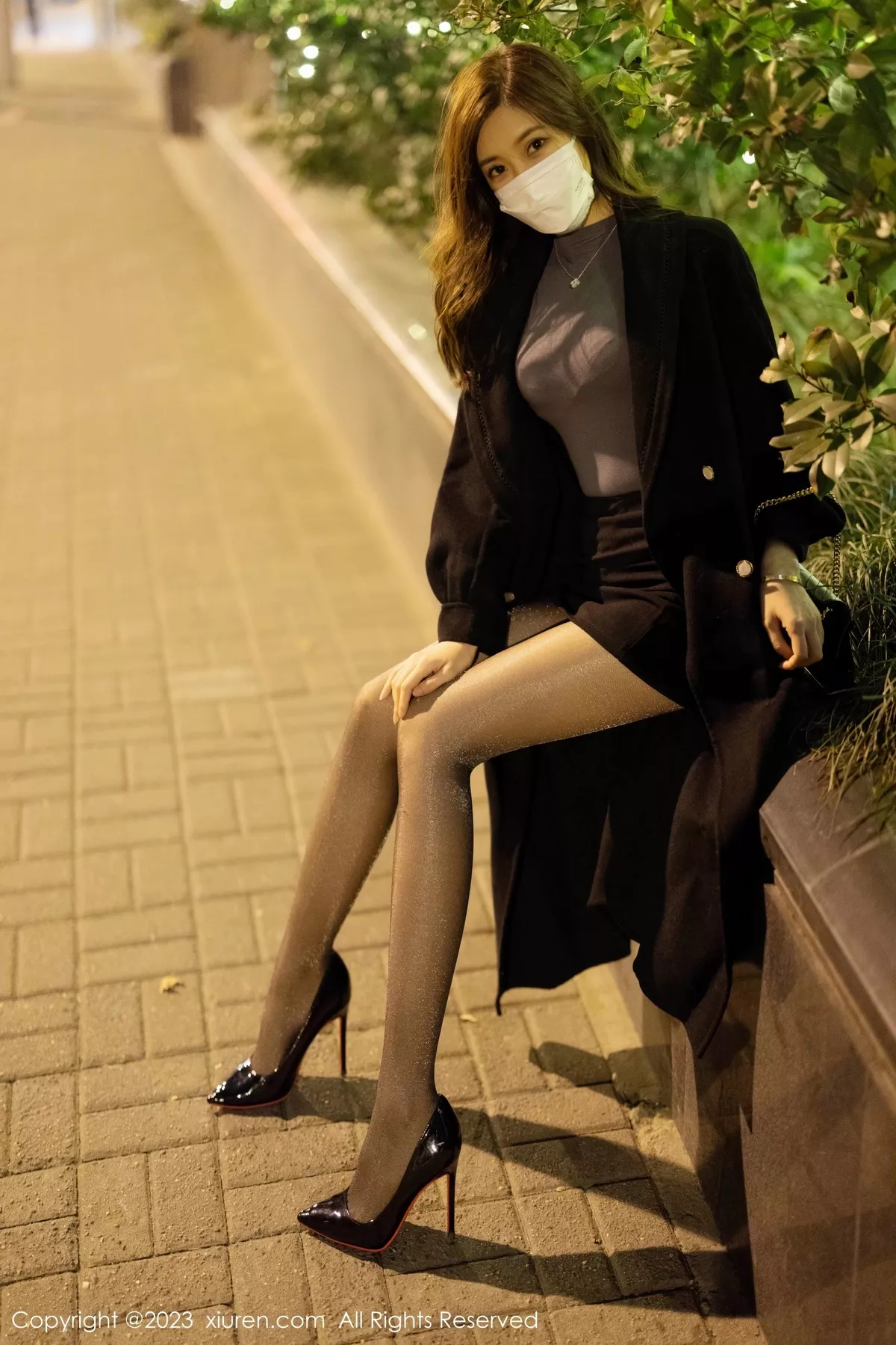 秀人集.com_[XiuRen秀人网]No.6395_女神绮里嘉ula深灰色收身上衣配黑短裙露性感灰色内衣诱惑写真79P