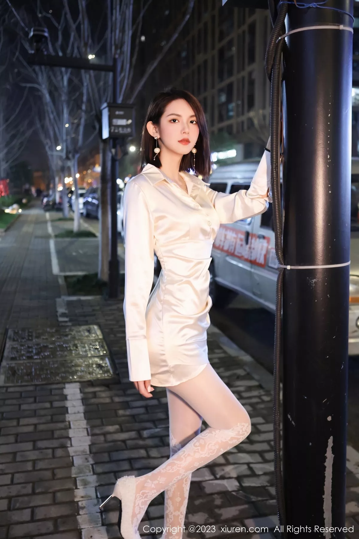 秀人集.com_[XiuRen秀人网]No.6393_模特乔一一脱性感米色连衣短裙露白色内衣秀曼妙身姿诱惑写真92P