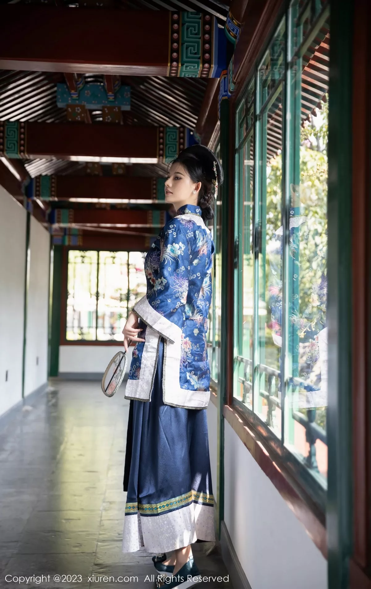 秀人集.com_[XiuRen秀人网]No.6398_模特就是阿朱啊脱宫廷古装露蓝色睡衣秀曼妙绝美身姿诱惑写真86P