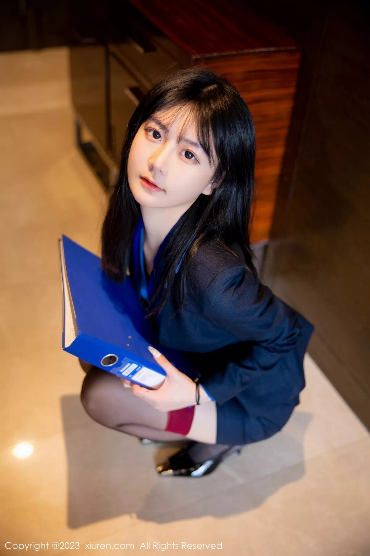 秀人集.com_[XiuRen秀人网]No.6407_模特谢小蒽性感OL装脱制服露紫色蕾丝内衣配超薄黑丝诱惑写真91P