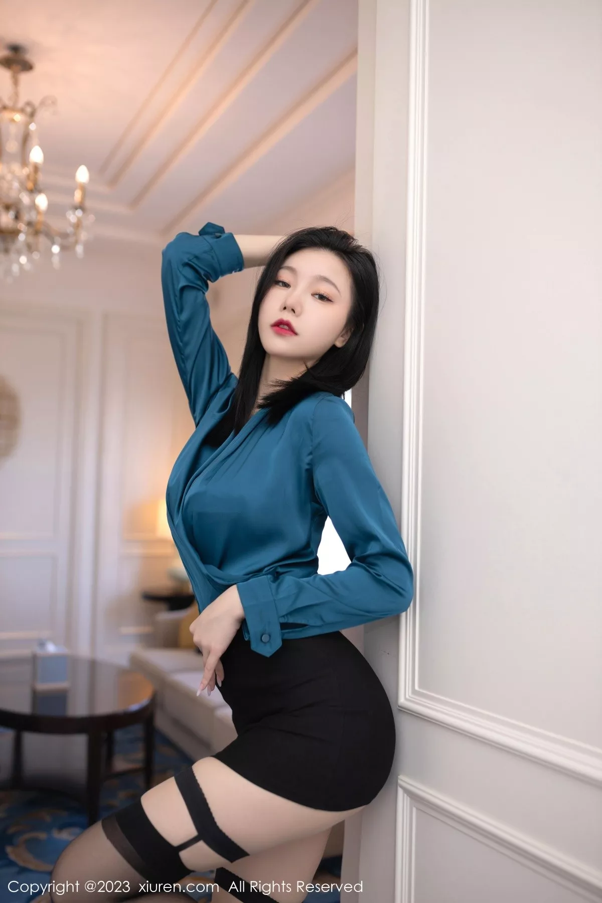 秀人集.com_[XiuRen秀人网]No.6413_模特安然anran蓝色上衣配黑短裙露紫色内衣秀曼妙身姿诱惑写真80P