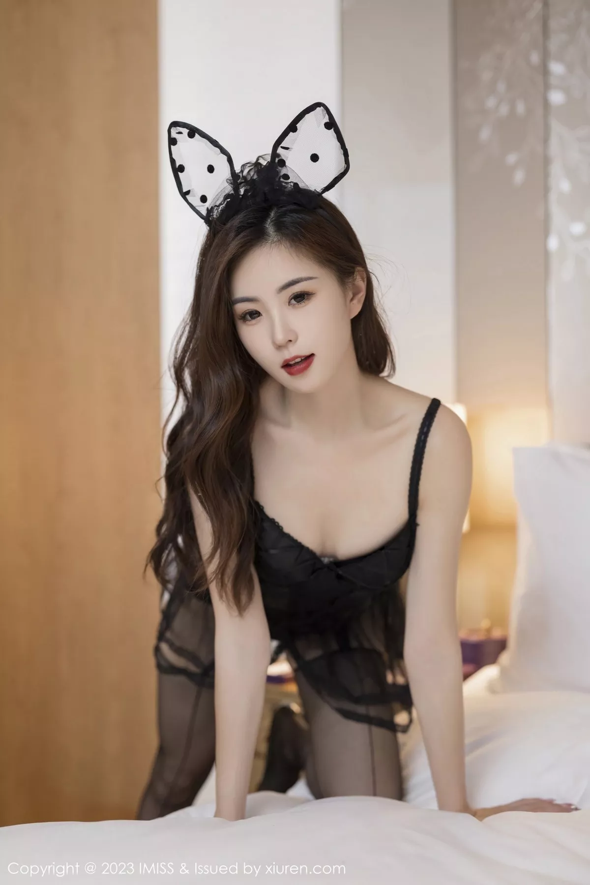 秀人集.com_[IMISS爱蜜社]Vol.723_模特杨紫嫣candy性感黑色薄纱情趣内衣配蕾丝吊袜极致魅惑写真74P