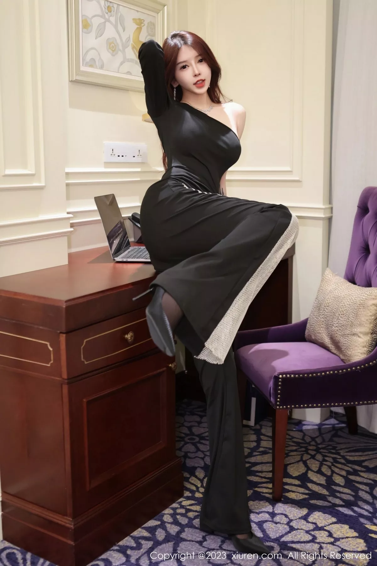 秀人集.com_[XiuRen秀人网]No.6417_模特玉兔miki脱黑色简约套装露黑色蕾丝内衣超薄黑丝诱惑写真95P