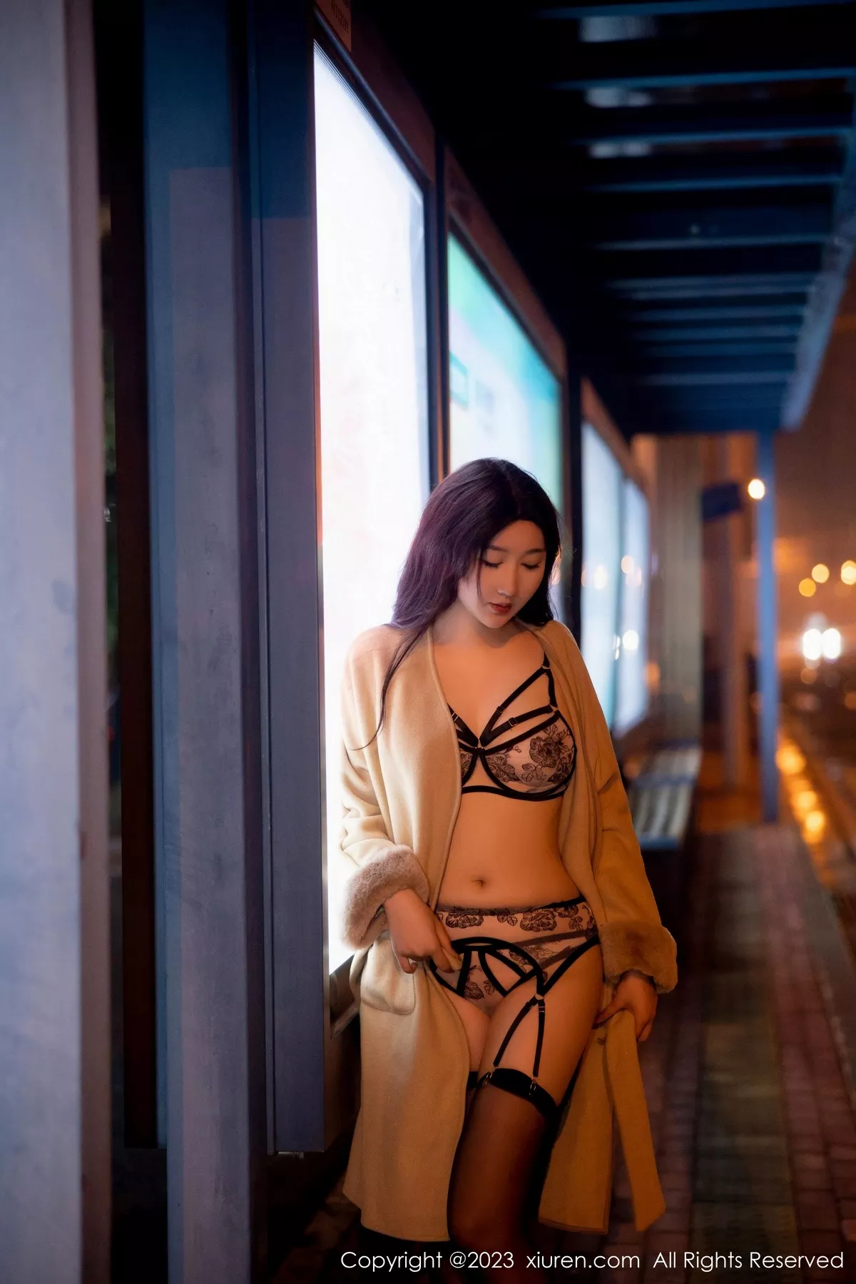 秀人集.com_[XiuRen秀人网]No.6424_模特江真真脱外套露性感蕾丝内衣配黑丝吊袜秀完美身材诱惑写真66P