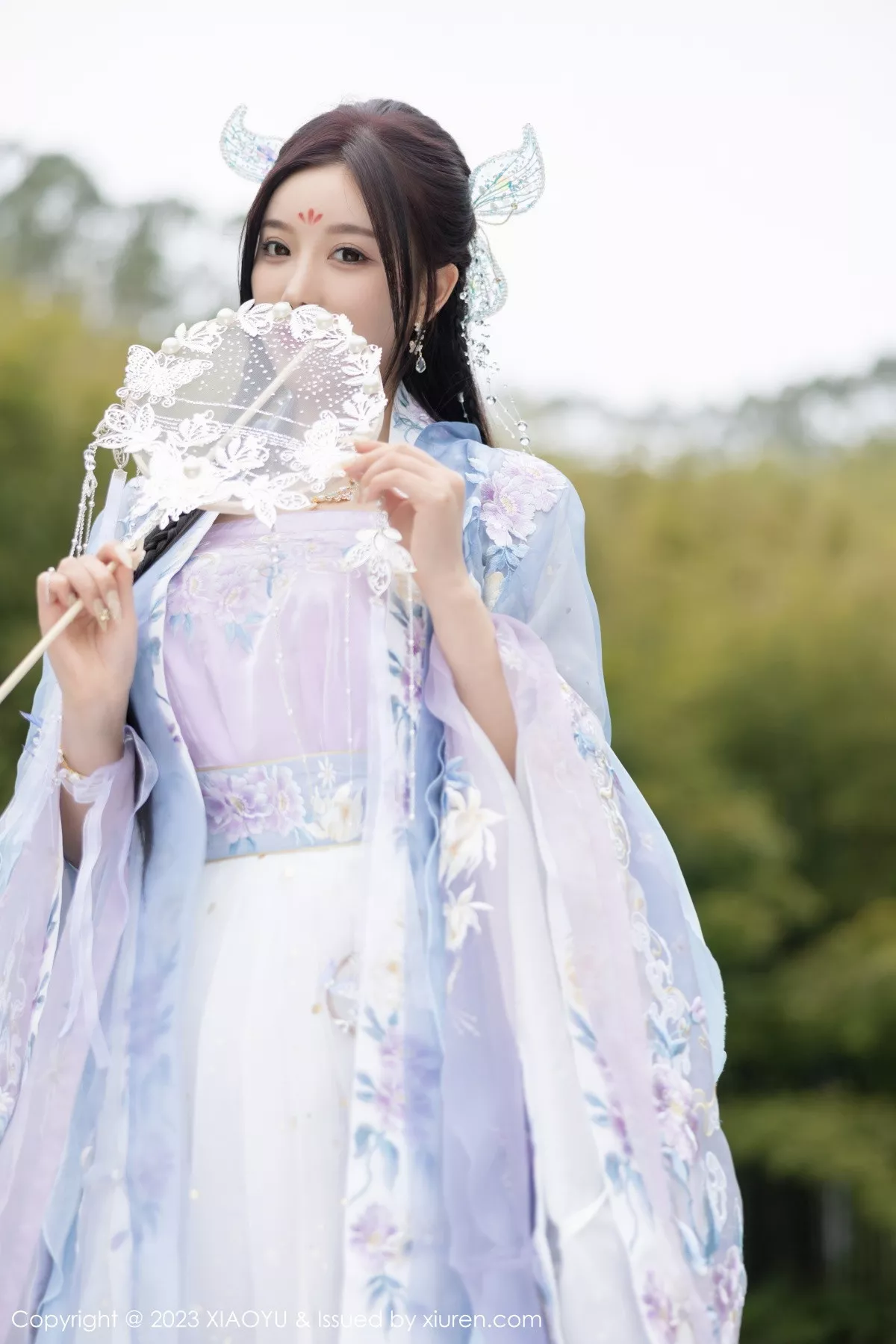 秀人集.com_[XiaoYu画语界]Vol.970_女神杨晨晨Yome脱淡蓝紫色古装服露白色蕾丝内衣完美诱惑写真91P