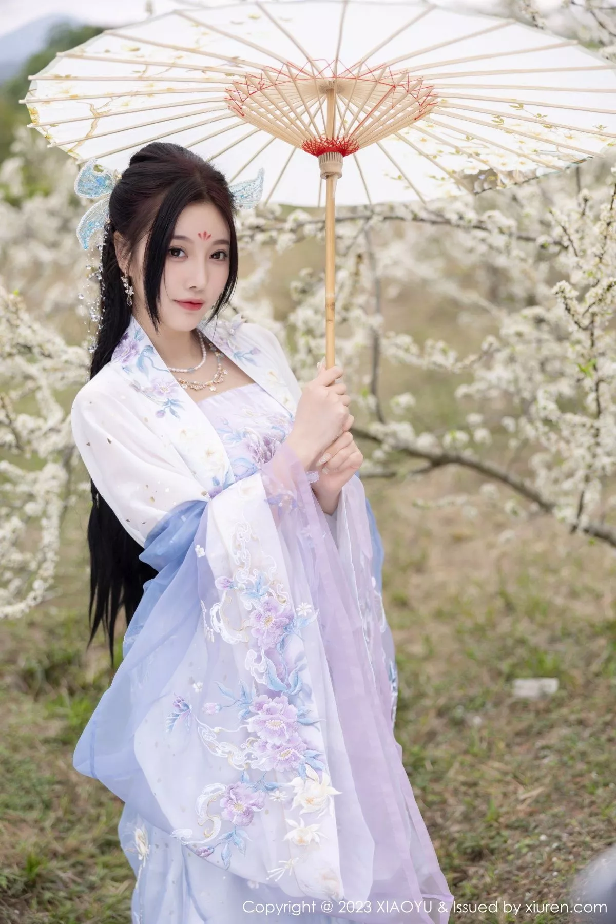 秀人集.com_[XiaoYu画语界]Vol.970_女神杨晨晨Yome脱淡蓝紫色古装服露白色蕾丝内衣完美诱惑写真91P