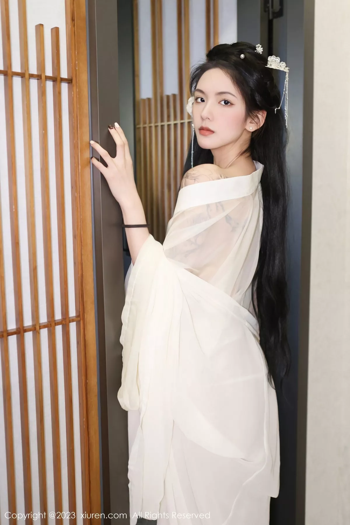 秀人集.com_[XiuRen秀人网]No.6430_模特乔一一温泉浴池白纱轻透古装服饰秀惹火身材极致诱惑写真82P