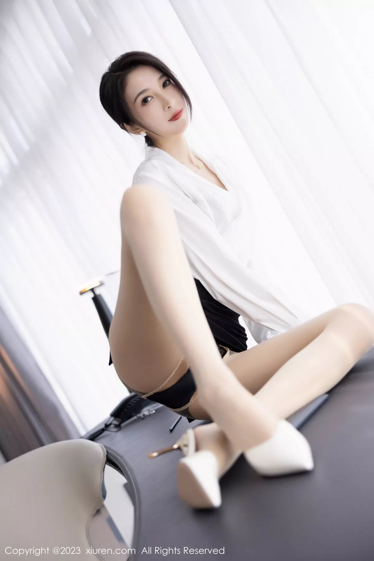 秀人集.com_[XiuRen秀人网]No.6439_模特林乐一性感白色上衣配黑短裙露黑色蕾丝内衣妩媚诱惑写真86P