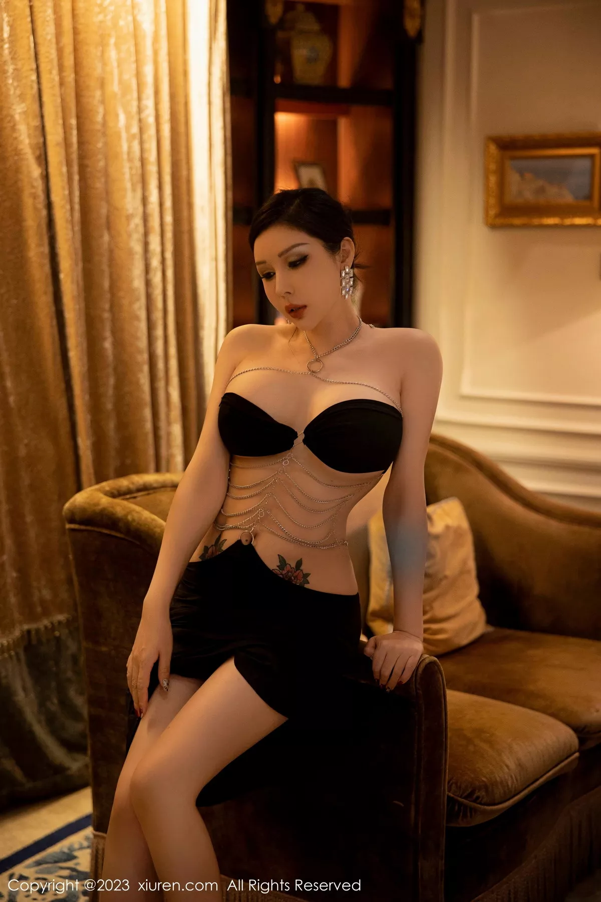 秀人集.com_[XiuRen秀人网]No.6304_模特田冰冰私房性感黑色情趣长裙低胸秀惹火身材撩人诱惑写真63P