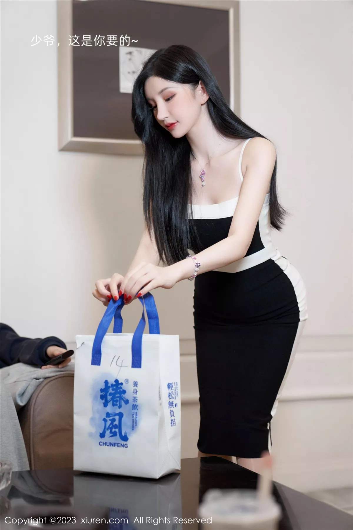 秀人集.com_[XiuRen秀人网]No.6323_女神周于希Sally澳门旅拍剧情主题超薄无内肉丝秀翘臀诱惑写真73P