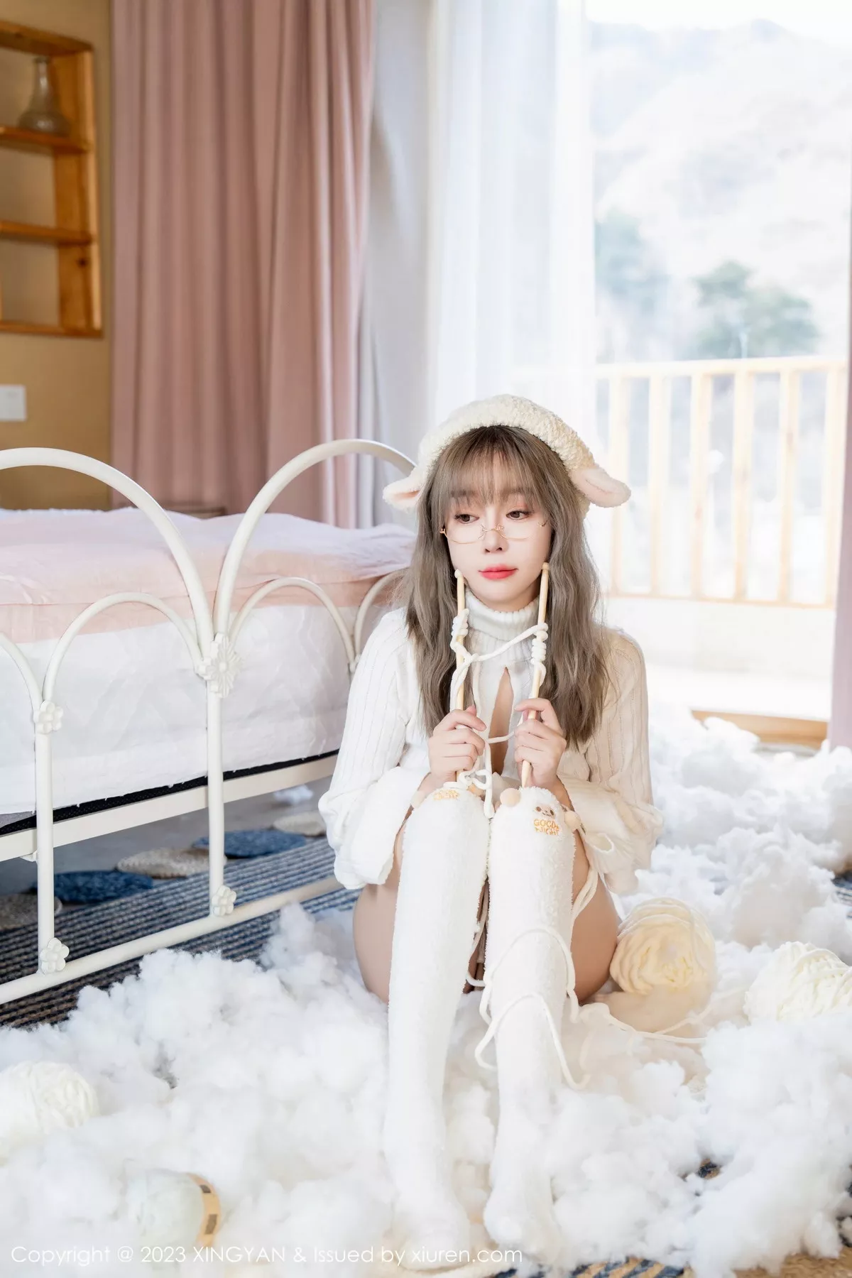 秀人集.com_[XINGYAN星颜社]VOL.175_女神王雨纯居家女友装扮性感白色真空服饰秀惹火身材诱惑写真80P