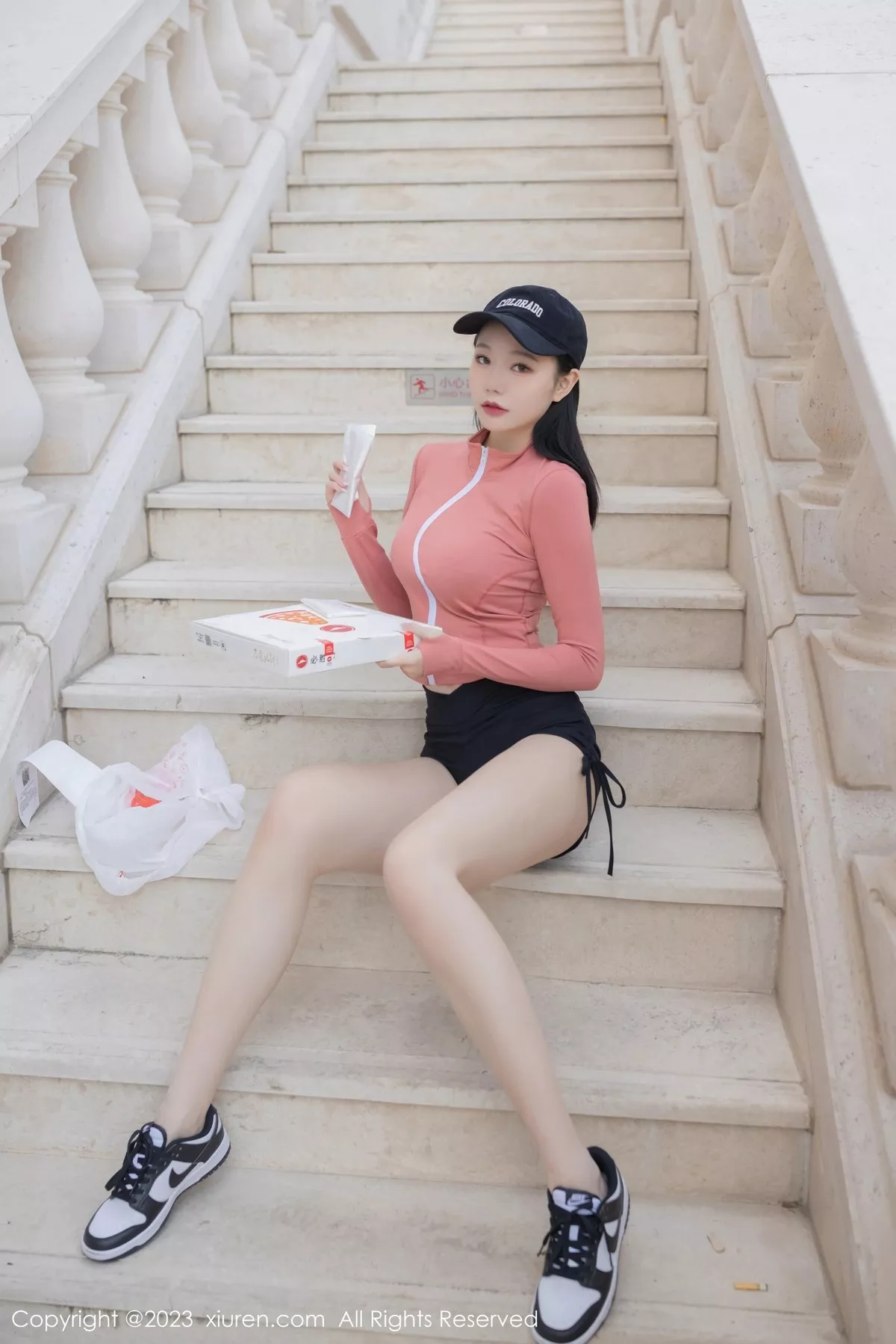 秀人集.com_[XiuRen秀人网]No.6487_模特安然anran粉色运动上衣配黑短裙半脱露蕾丝内衣诱惑写真82P