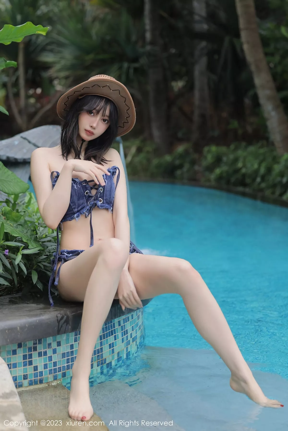 秀人集.com_[XiuRen秀人网]No.6504_模特玥儿玥er泳池边性感牛仔比基尼秀曼妙身姿迷人诱惑写真71P