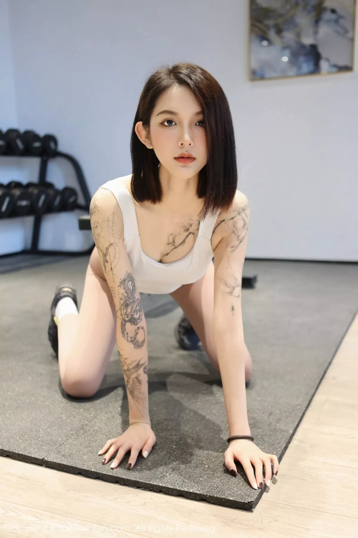 秀人集.com_[XiuRen秀人网]No.6506_模特乔一一健身场景性感白色运动内衣配淡红丝袜撩人诱惑写真82P