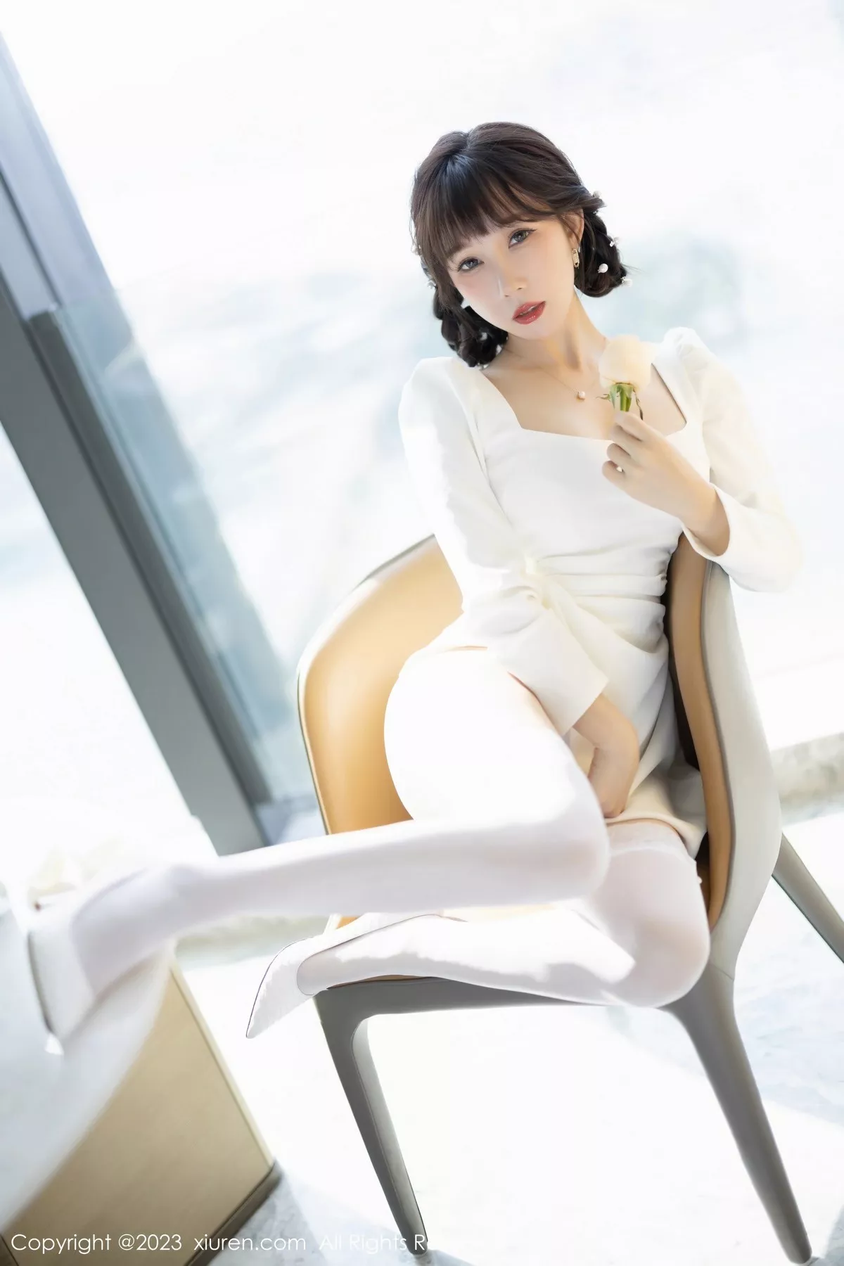 秀人集.com_[XiuRen秀人网]No.6528_模特波巧酱私房露白色蕾丝内衣配白丝吊袜秀惹火身材诱惑写真71P