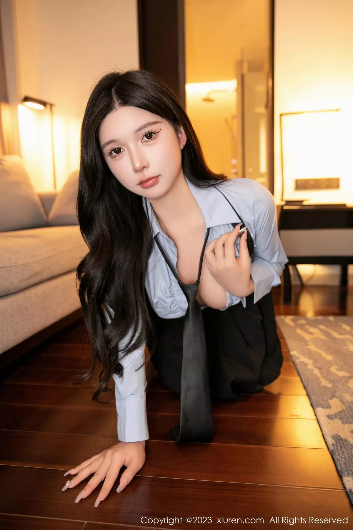 秀人集.com_[XiuRen秀人网]No.6539_模特林珊珊芭提雅旅拍性感学生装服饰半脱秀翘臀惹火诱惑写真86P