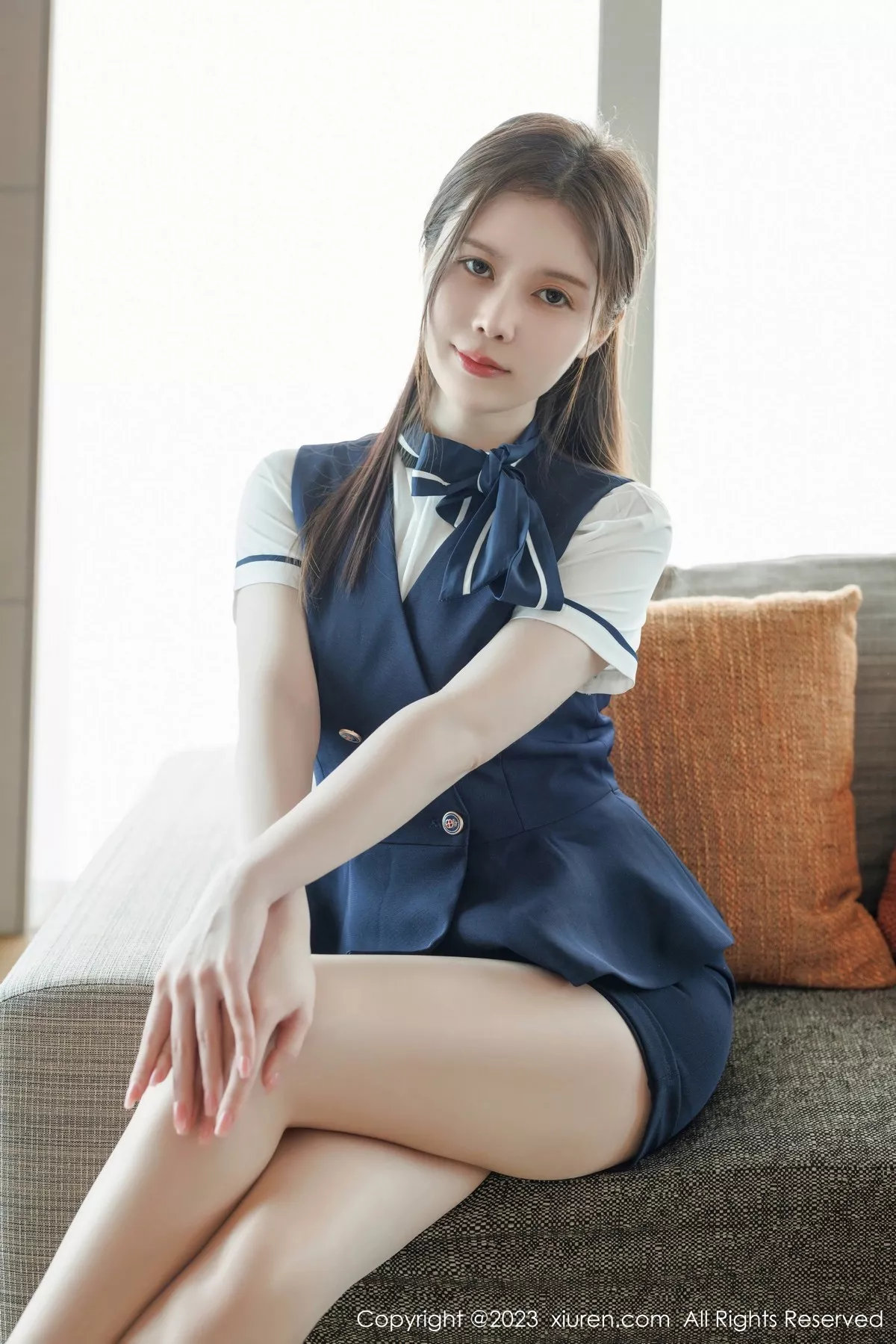 秀人集.com_[XiuRen秀人网]No.6545_模特吴雪瑶脱蓝色制服露性感白色蕾丝内衣秀惹火身材诱惑写真51P