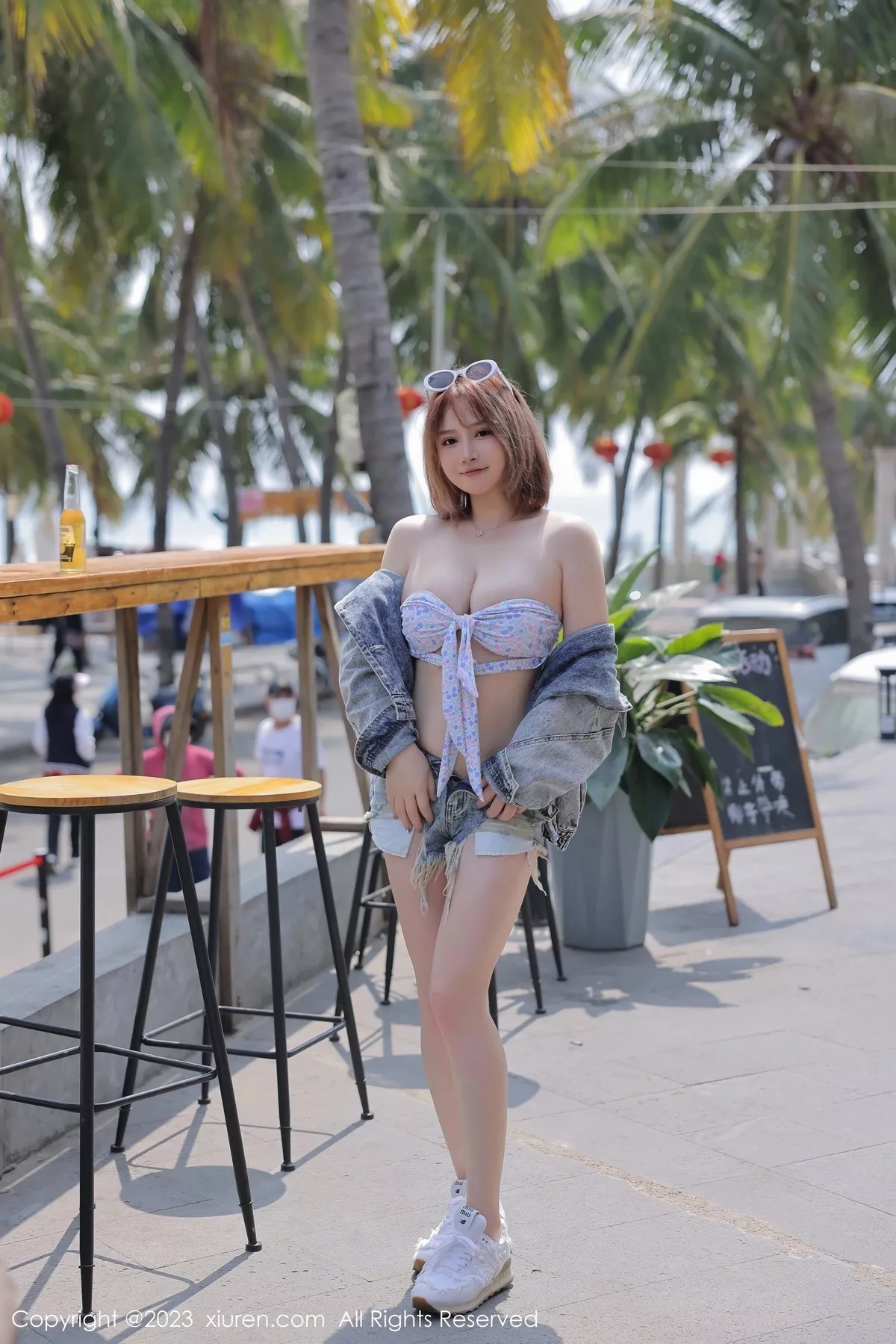 秀人集.com_[XiuRen秀人网]No.6551_模特养乐多DoDo户外紫色比基尼服+私房蕾丝内衣完美诱惑写真56P