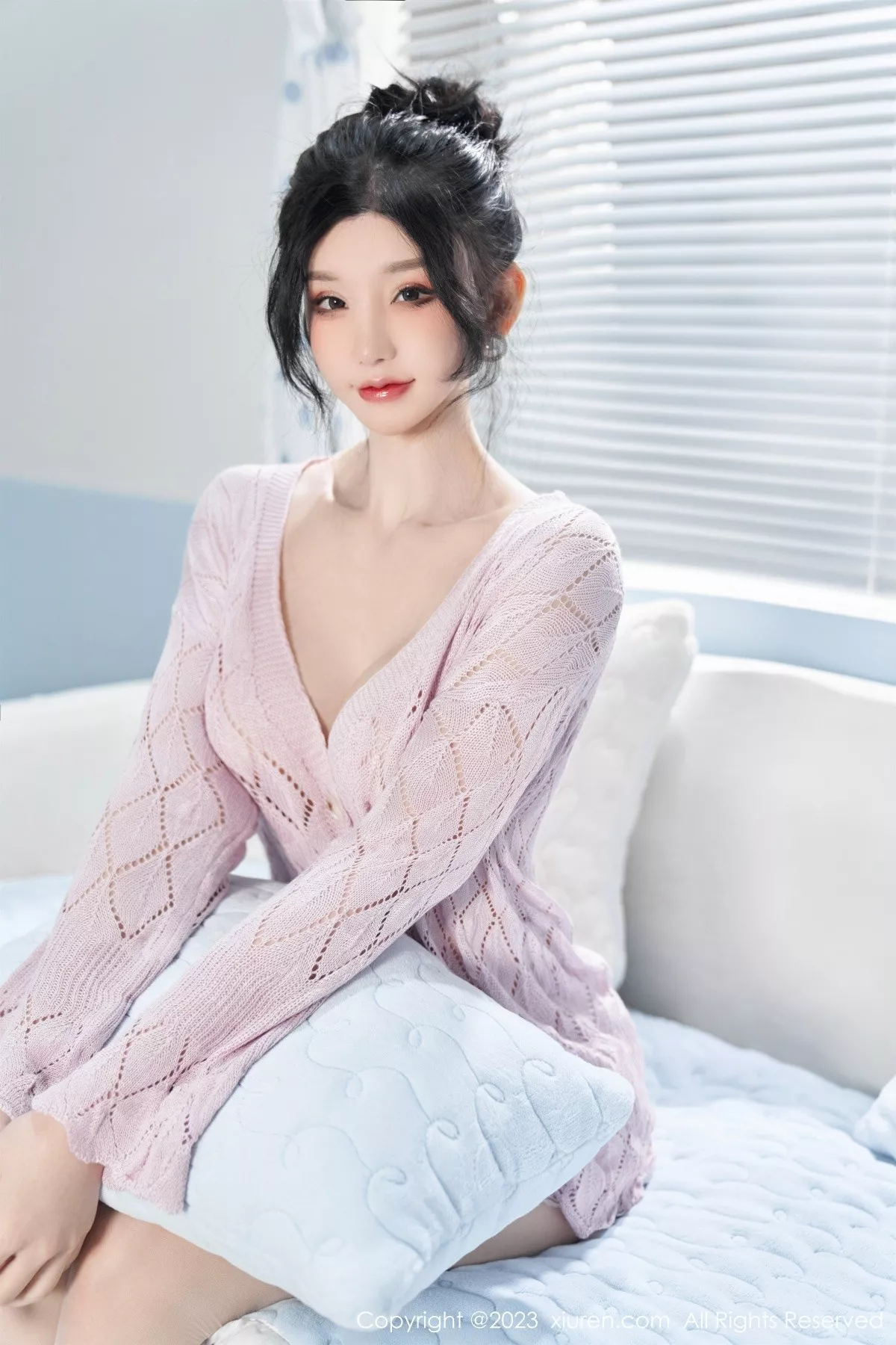 秀人集.com_[XiuRen秀人网]No.6580_女神周于希Sally性感粉色服饰配超薄肉丝半脱露豪乳遮点诱惑写真80P