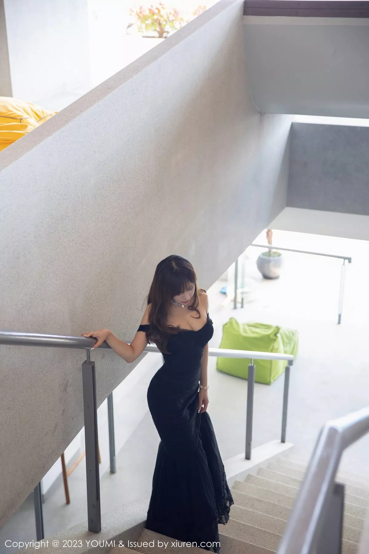 秀人集.com_[YouMi尤蜜荟]Vol.917_模特icy猪泰国旅拍性感黑色蕾丝情趣连体衣配超薄黑丝魅惑写真80P