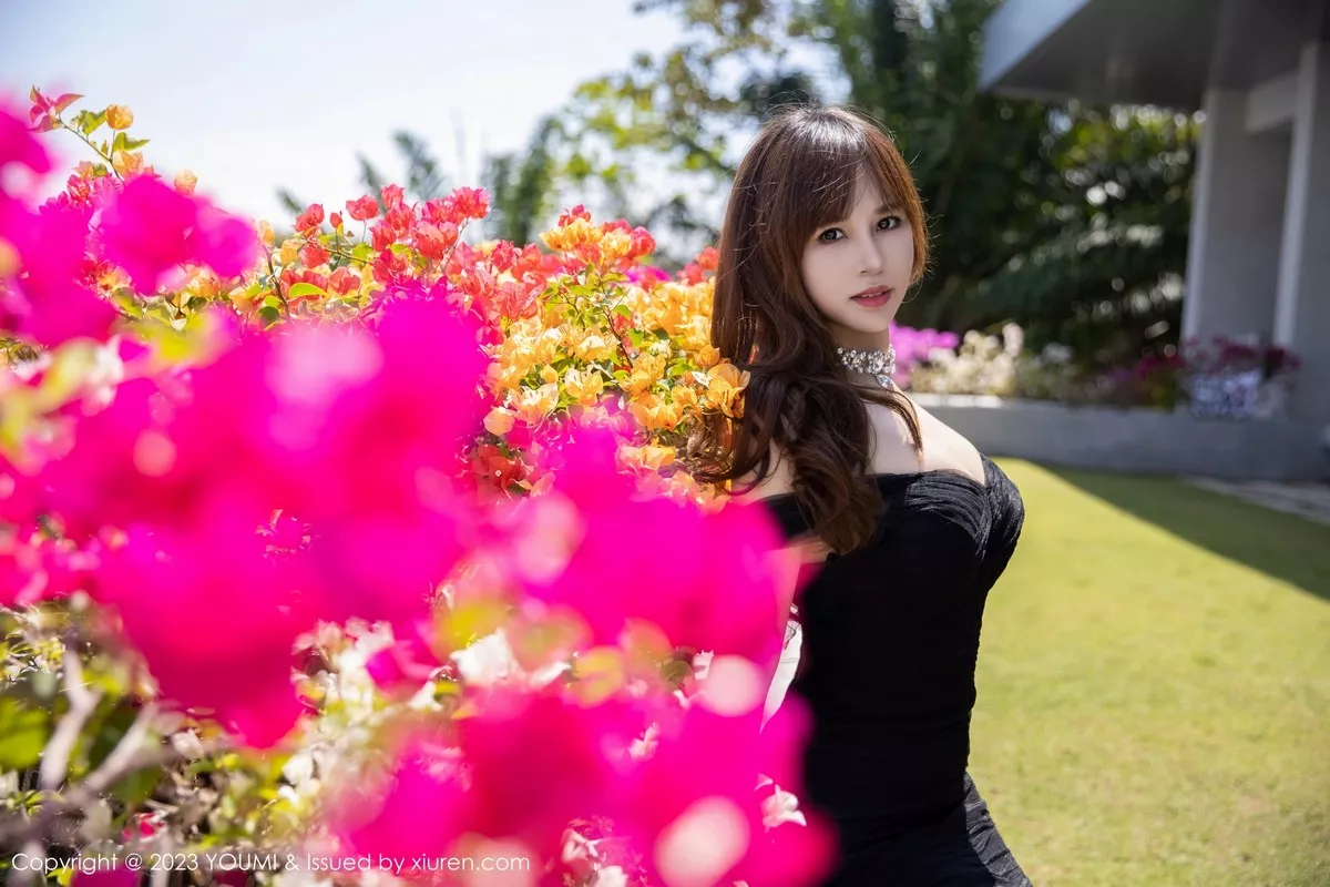 秀人集.com_[YouMi尤蜜荟]Vol.917_模特icy猪泰国旅拍性感黑色蕾丝情趣连体衣配超薄黑丝魅惑写真80P