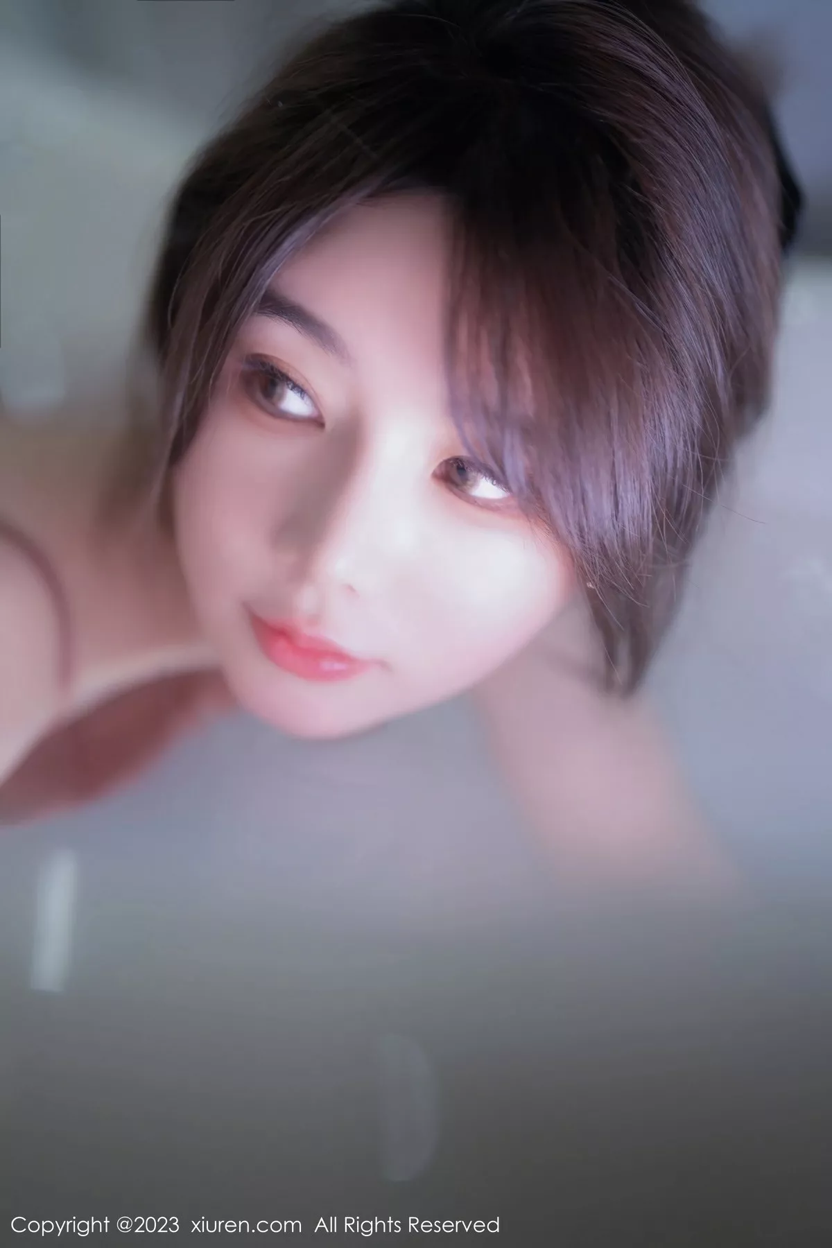 秀人集.com_[XiuRen秀人网]No.6458_模特婠婠么浴室场景性感暖色吊带服饰秀绝美身材迷人诱惑写真55P