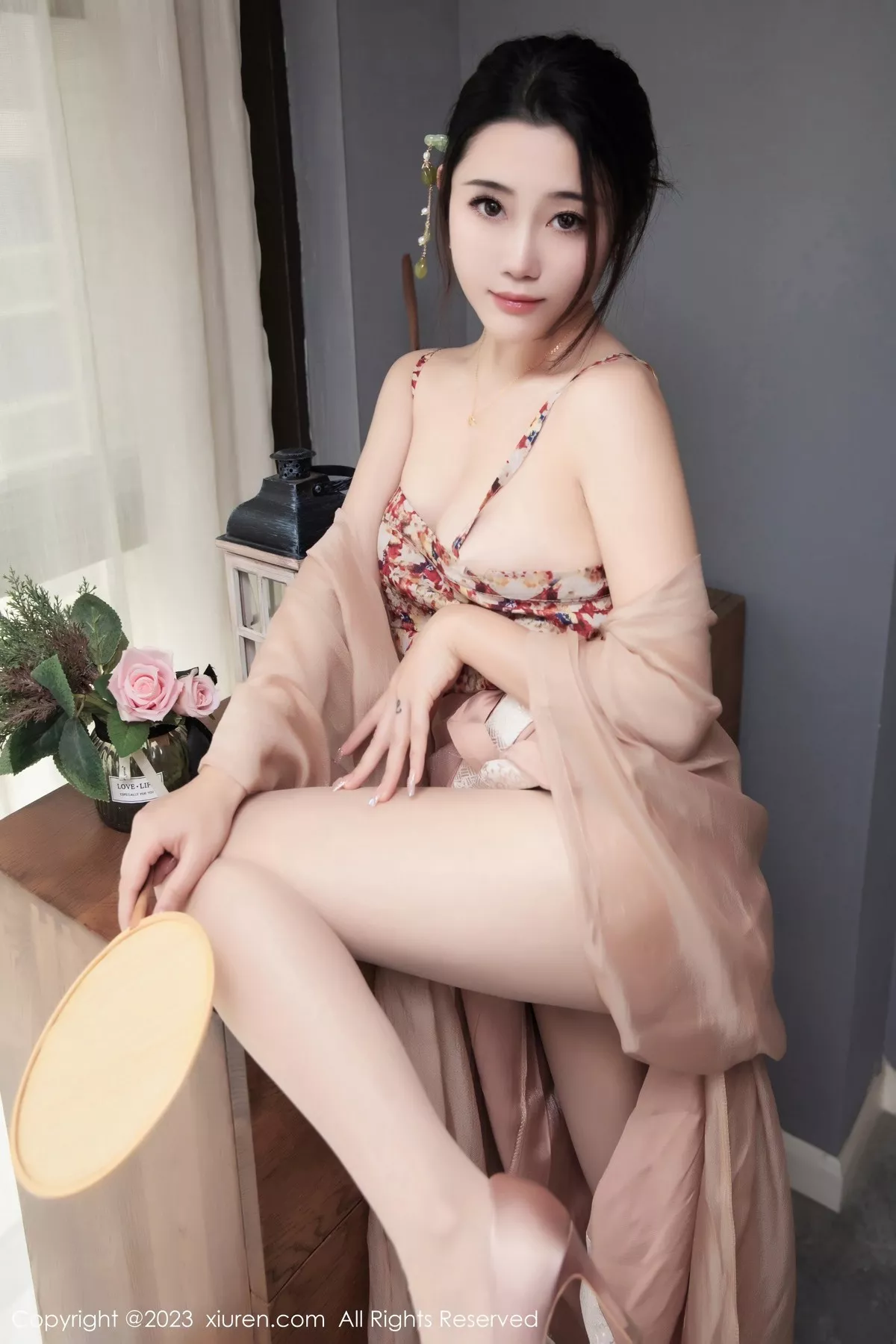 秀人集.com_[XiuRen秀人网]No.6457_模特严利娅Yuliya性感浅暖色古风汉服半撩秀曼妙身姿诱惑写真104P