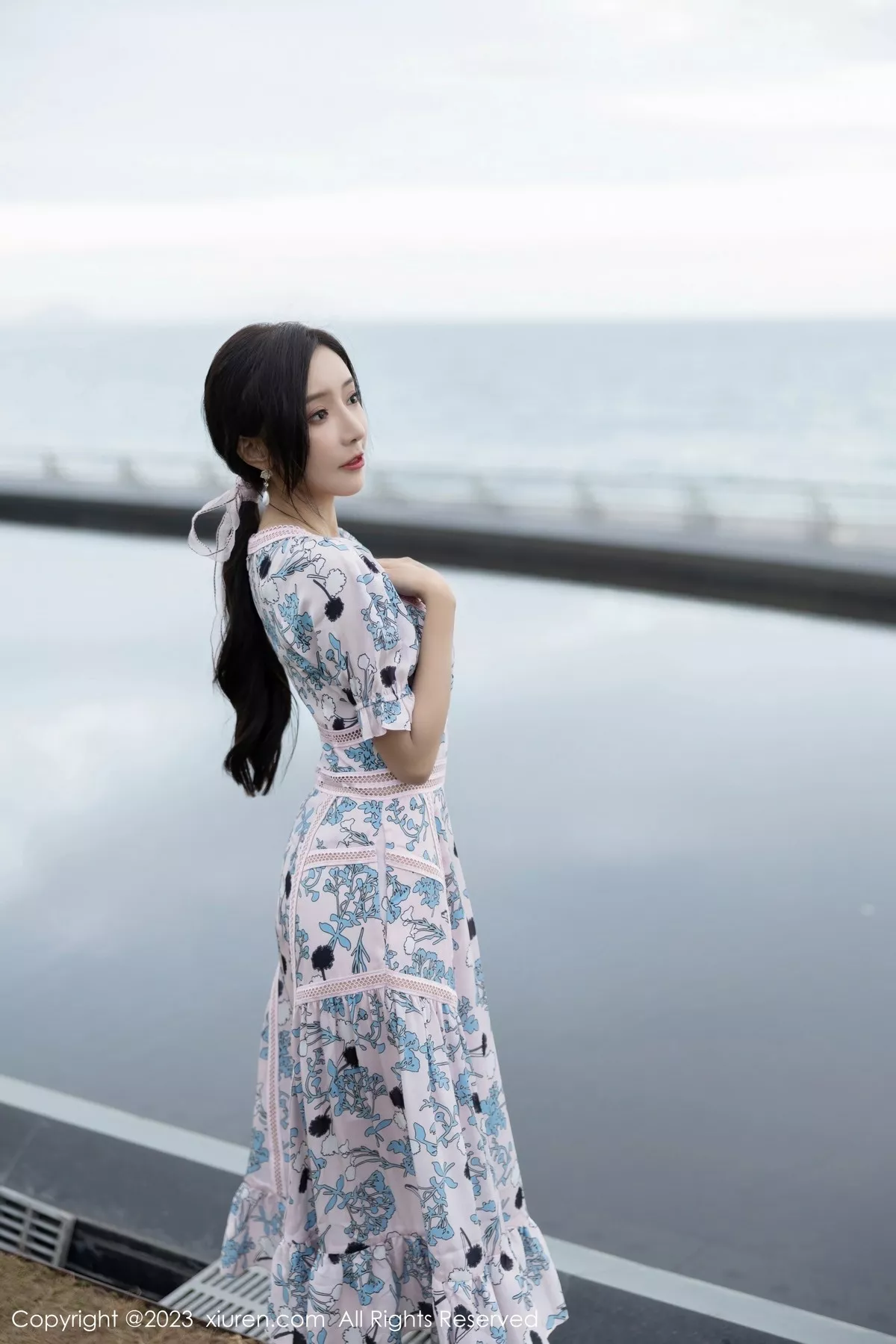 秀人集.com_[XiuRen秀人网]No.6474_女神王馨瑶yanni海南岛旅拍脱浅色连衣长裙露淡蓝内衣诱惑写真86P