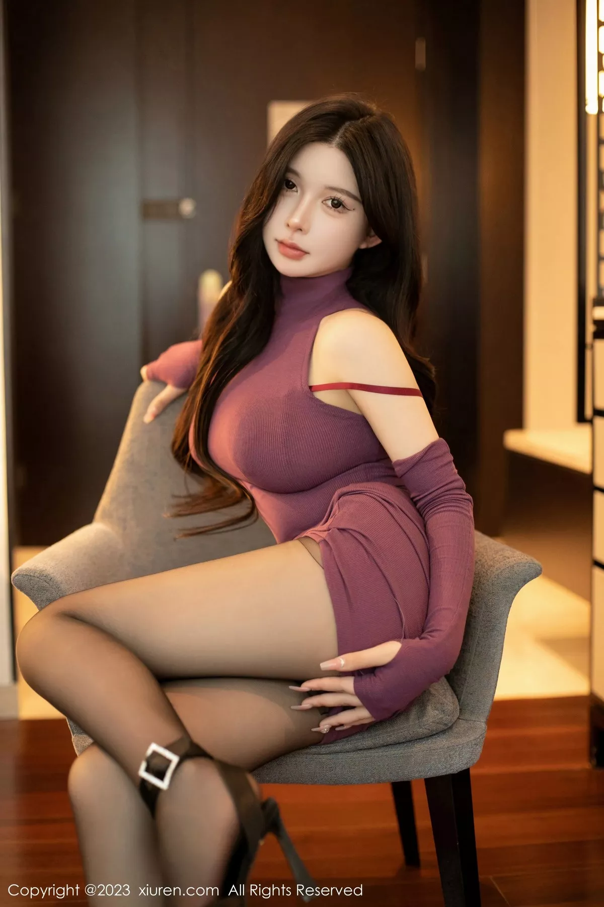 秀人集.com_[XiuRen秀人网]No.6469_模特林珊珊性感暗红色收身连衣裙露红色轻透内衣完美诱惑写真100P