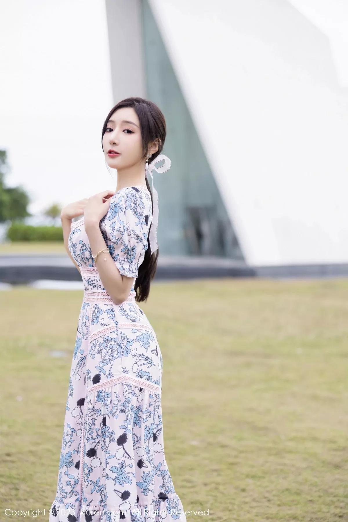 秀人集.com_[XiuRen秀人网]No.6474_女神王馨瑶yanni海南岛旅拍脱浅色连衣长裙露淡蓝内衣诱惑写真86P