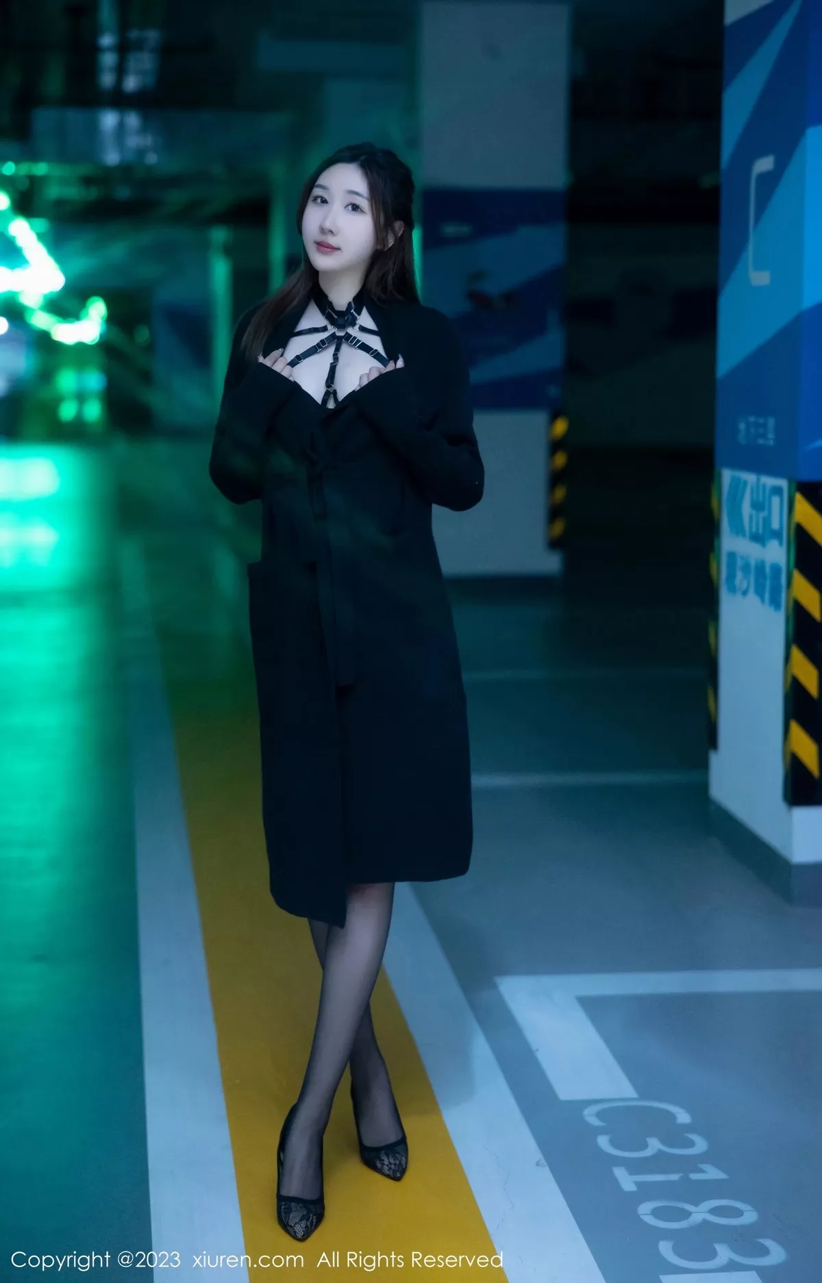 秀人集.com_[XiuRen秀人网]No.6650_模特江真真性感黑色薄透情趣内衣配黑丝吊袜秀惹火身材诱惑写真88P