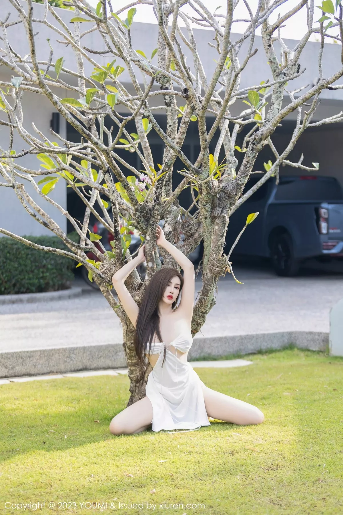 秀人集.com_[YouMi尤蜜荟]Vol.931_女神Carol周妍希白色轻透连身裙配超薄肉丝秀丰满身材诱惑写真88P