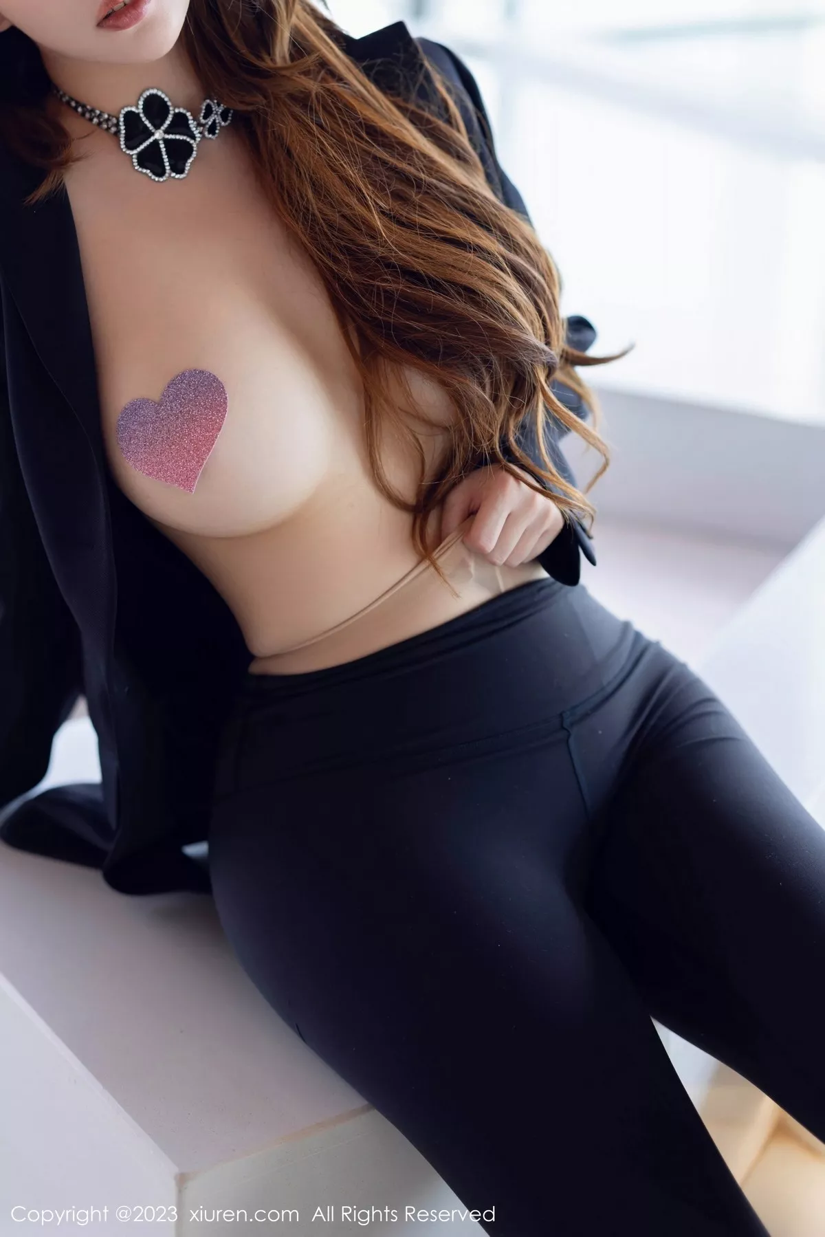 秀人集.com_[XiuRen秀人网]No.6646_女神尤妮丝Egg性感深色真空西服露傲人豪乳遮点极致诱惑写真64P