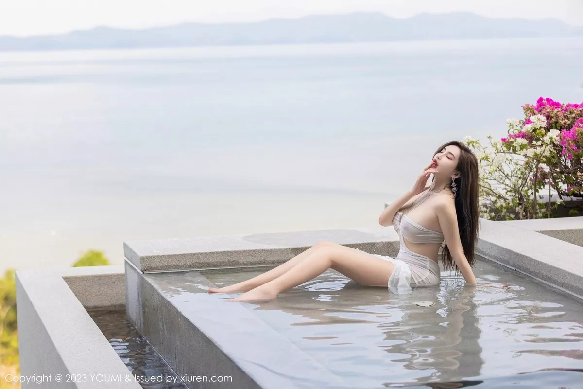 秀人集.com_[YouMi尤蜜荟]Vol.931_女神Carol周妍希白色轻透连身裙配超薄肉丝秀丰满身材诱惑写真88P