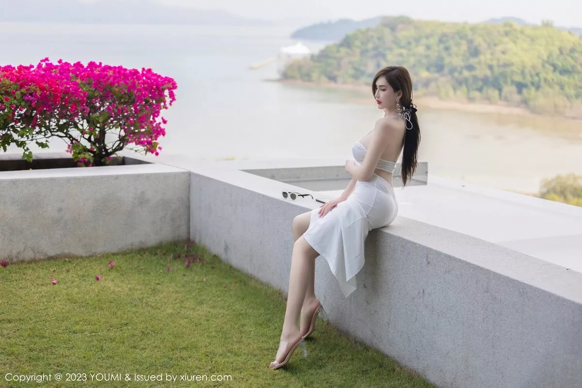 秀人集.com_[YouMi尤蜜荟]Vol.931_女神Carol周妍希白色轻透连身裙配超薄肉丝秀丰满身材诱惑写真88P