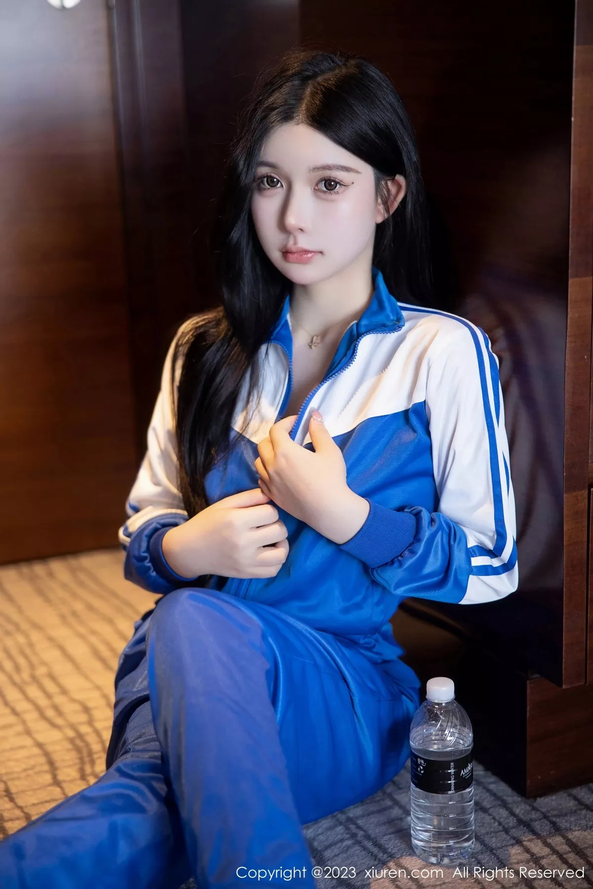 秀人集.com_[XiuRen秀人网]No.6660_模特林珊珊性感蓝色运动服露黑色情趣内衣秀惹火身材诱惑写真101P