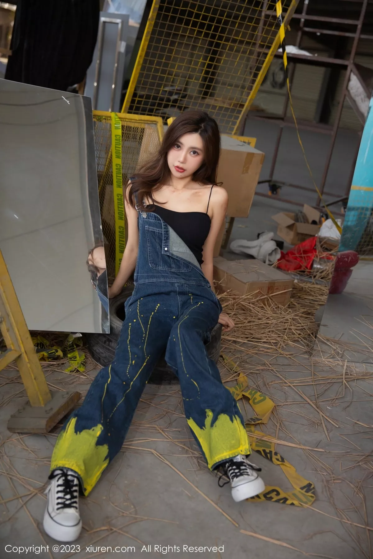 秀人集.com_[XiuRen秀人网]No.6659_女神绮里嘉ula修理工角色真空蓝色牛仔背带裤秀婀娜身材诱惑写真78P