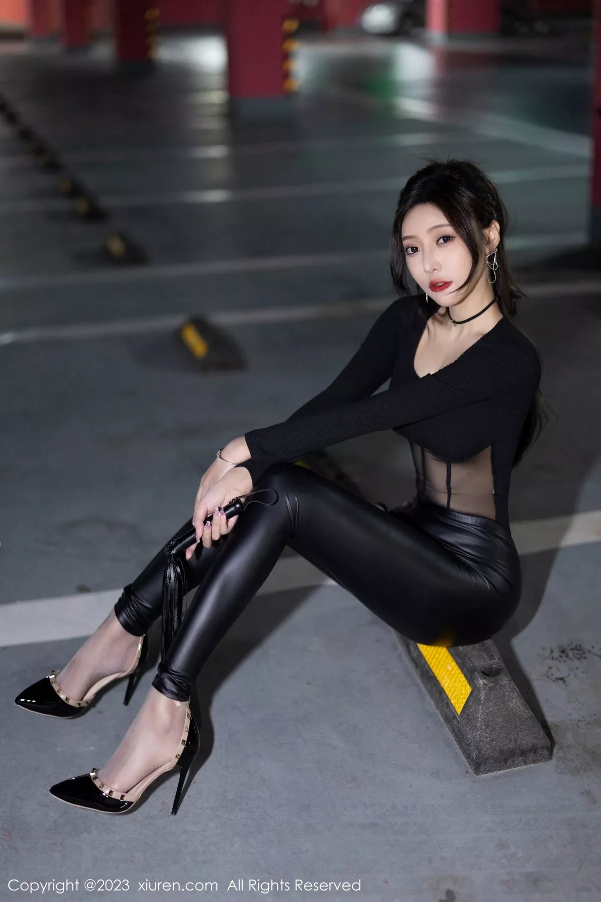 秀人集.com_[XiuRen秀人网]No.6663_女神王馨瑶yanni脱黑皮长裤露性感黑色轻透连体衣撩人诱惑写真85P