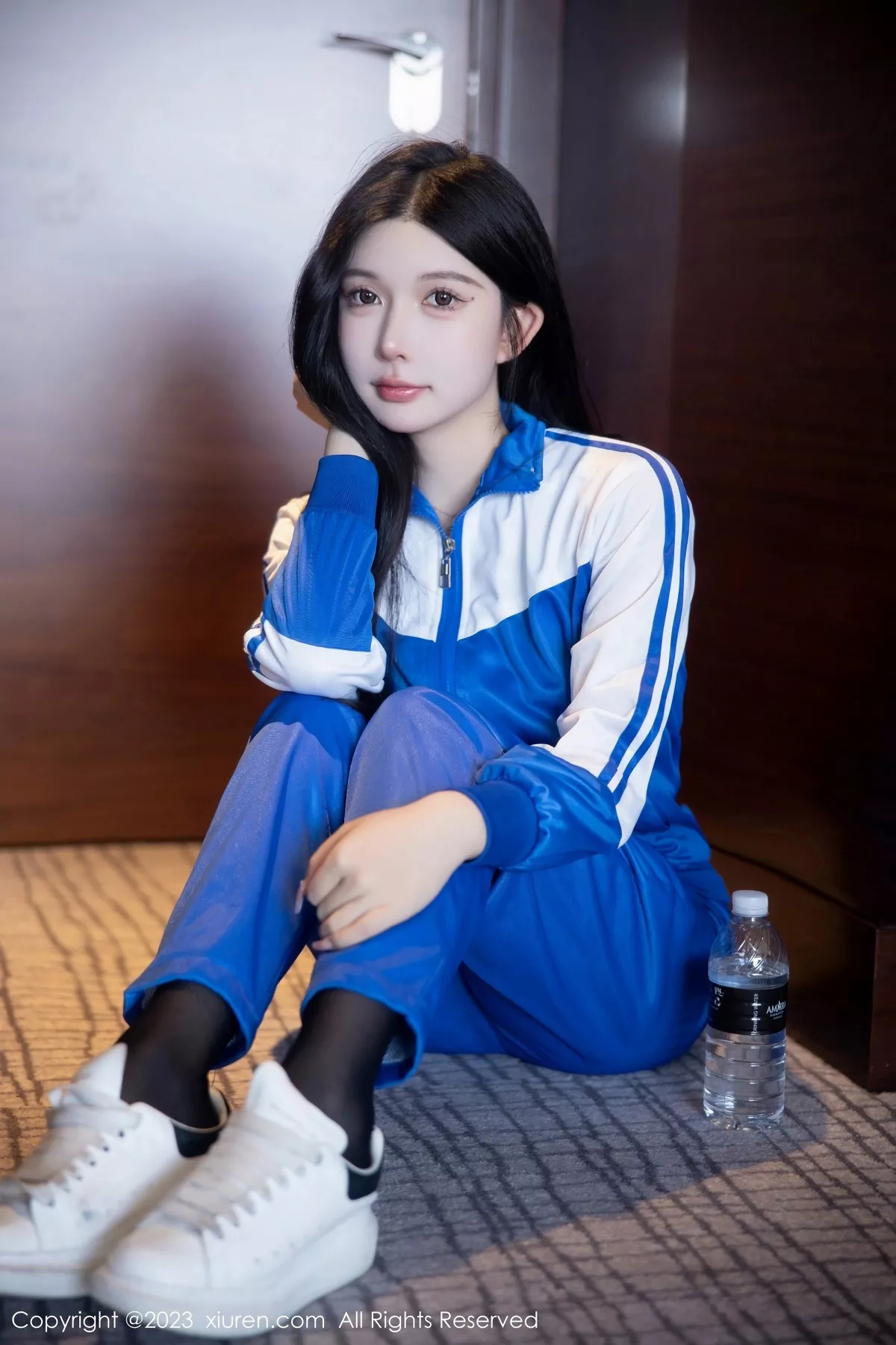 秀人集.com_[XiuRen秀人网]No.6660_模特林珊珊性感蓝色运动服露黑色情趣内衣秀惹火身材诱惑写真101P