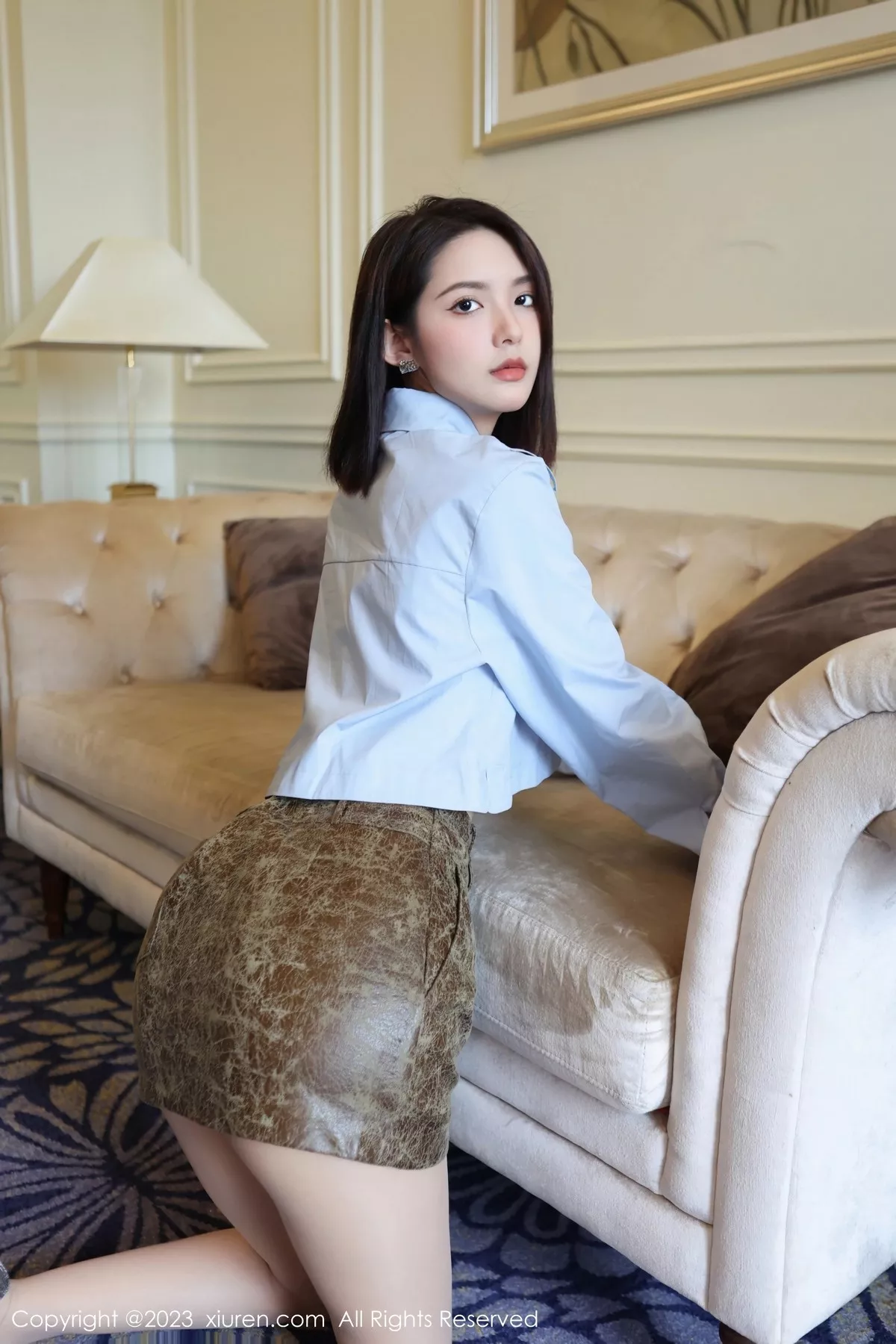 秀人集.com_[XiuRen秀人网]No.6661_模特乔一一性感浅蓝色上衣配皮质短裙露白色蕾丝内衣诱惑写真81P