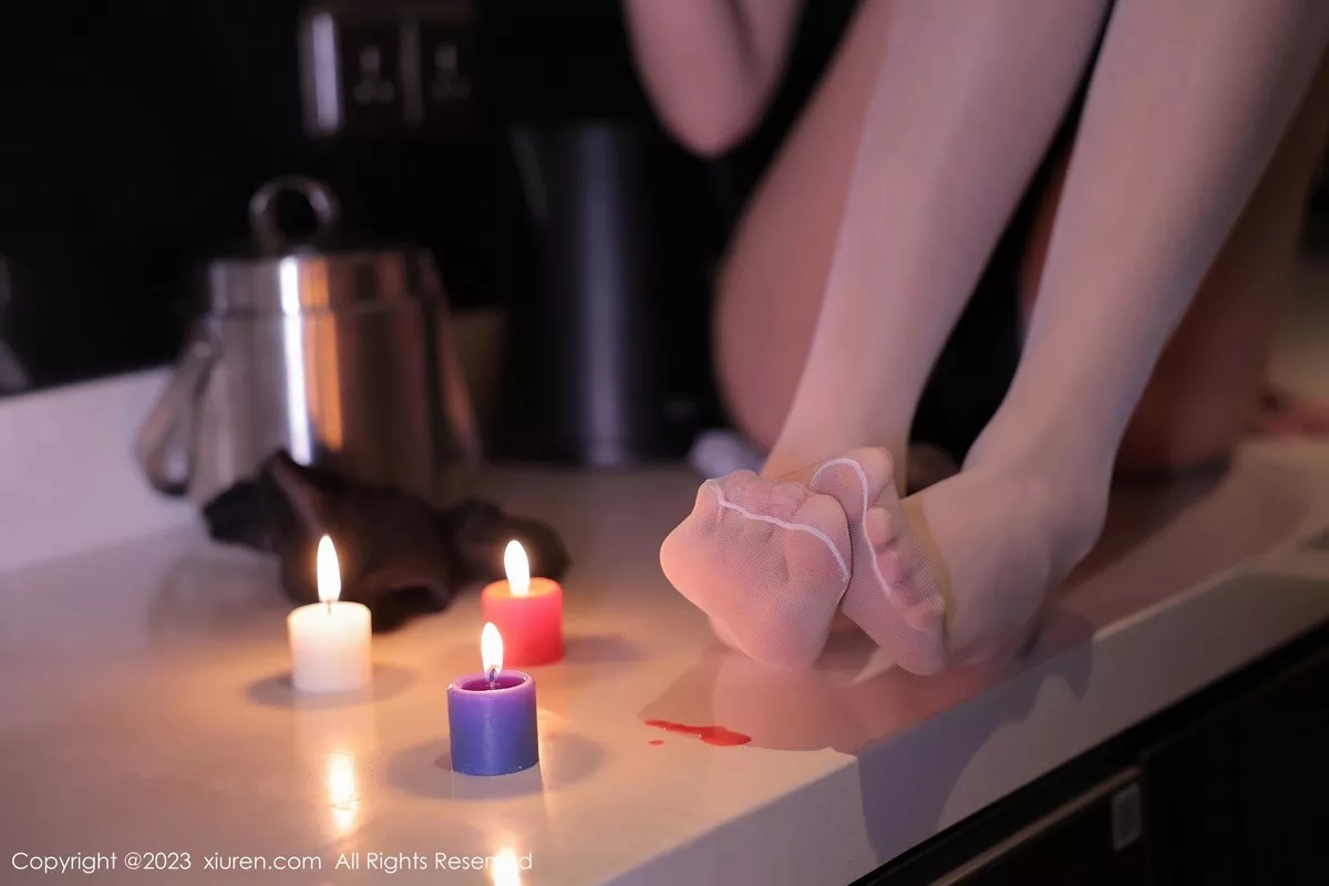 秀人集.com_[XiuRen秀人网]No.6656_模特玥儿玥er性感黑色服饰配白丝袜露蕾丝内裤秀翘臀诱惑写真59P