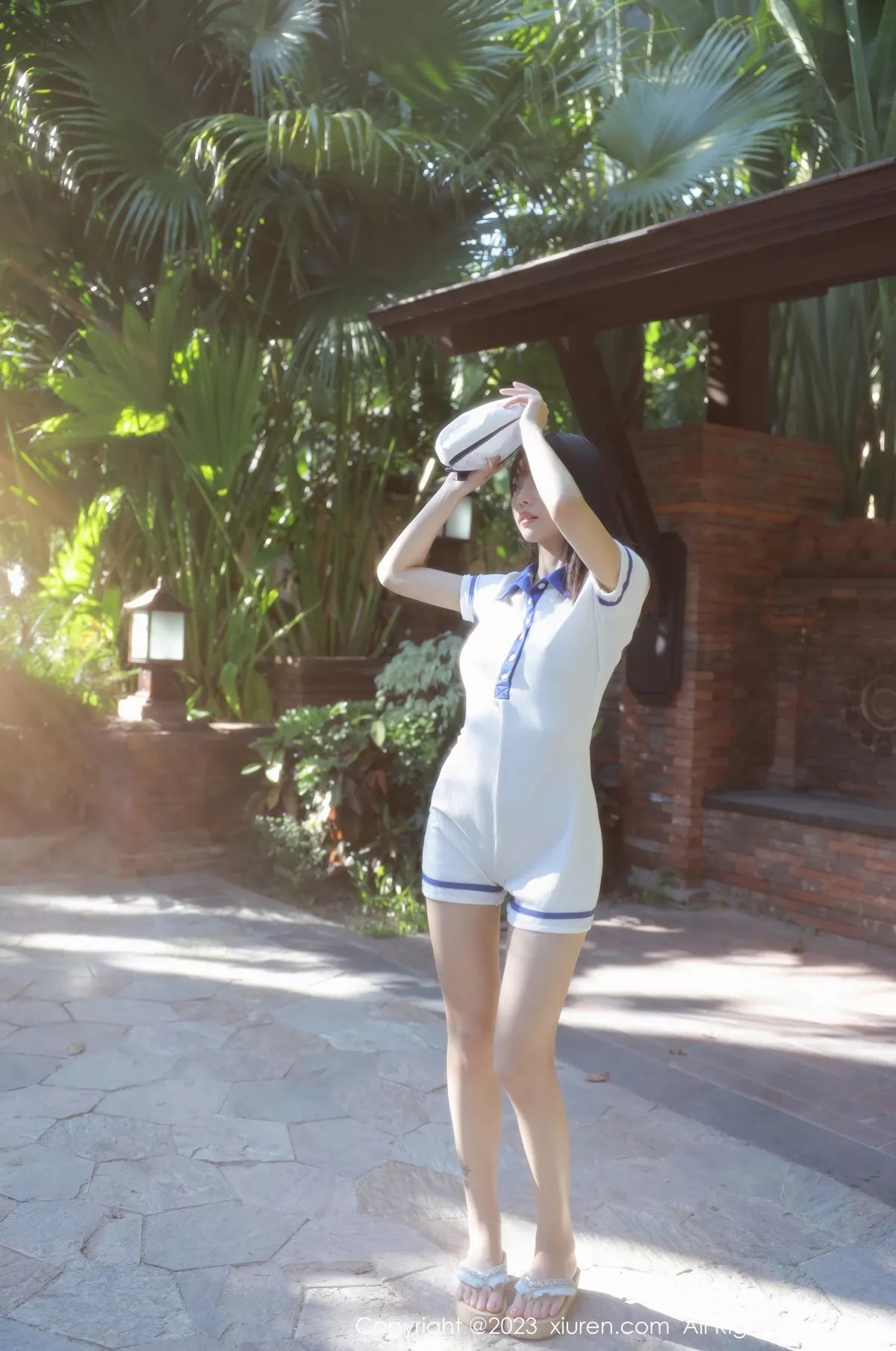 秀人集.com_[XiuRen秀人网]No.6686_模特佘贝拉bella泳池性感白色海军服半脱秀完美身材诱惑写真67P