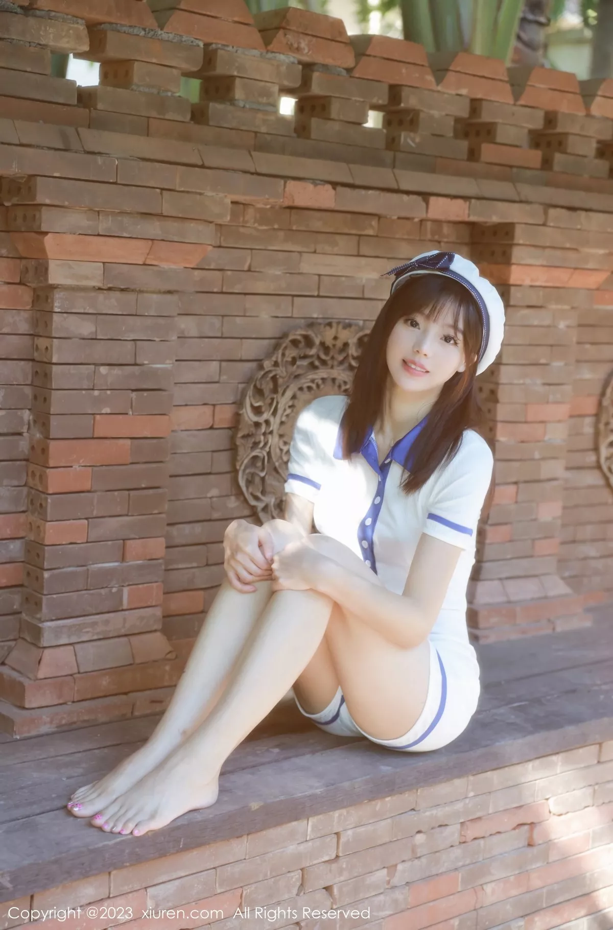 秀人集.com_[XiuRen秀人网]No.6686_模特佘贝拉bella泳池性感白色海军服半脱秀完美身材诱惑写真67P