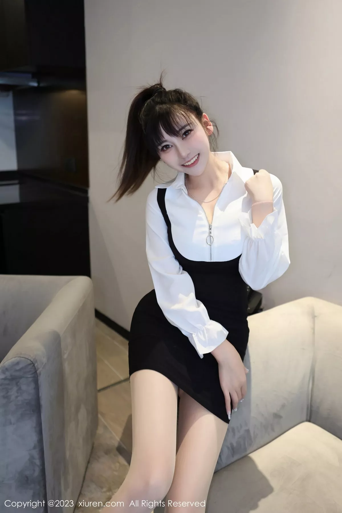 秀人集.com_[XiuRen秀人网]No.6700_新人模特夏希性感白T配背带短裙露蕾丝内衣开档肉丝诱惑写真78P